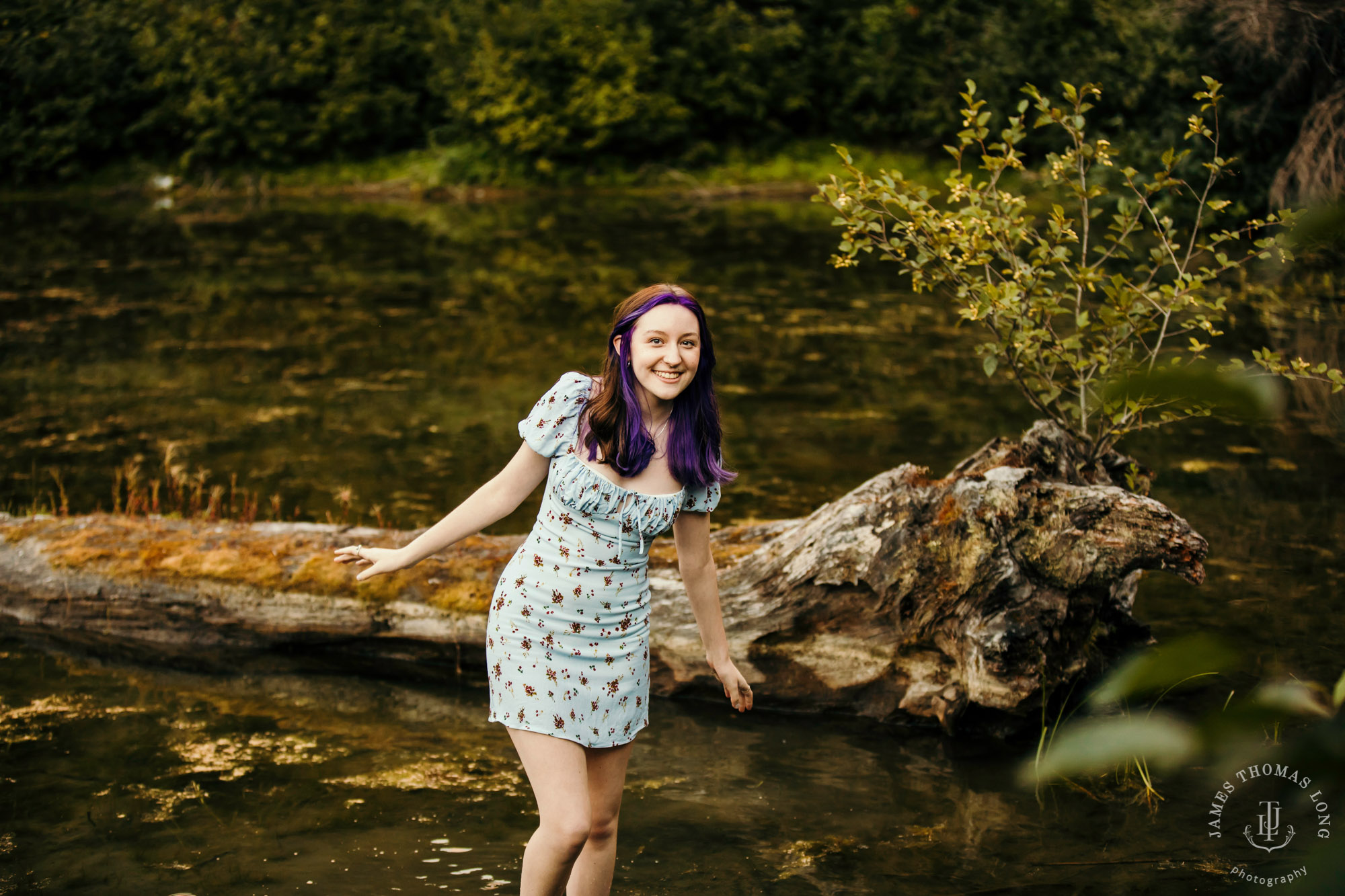 Snoqualmie Pass senior portrait session by James Thomas Long Photography