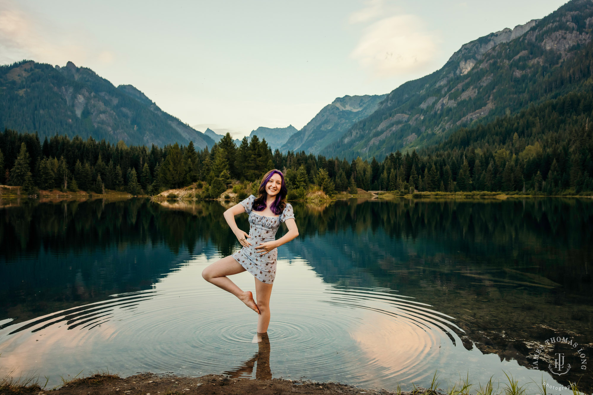 Snoqualmie Pass senior portrait session by James Thomas Long Photography