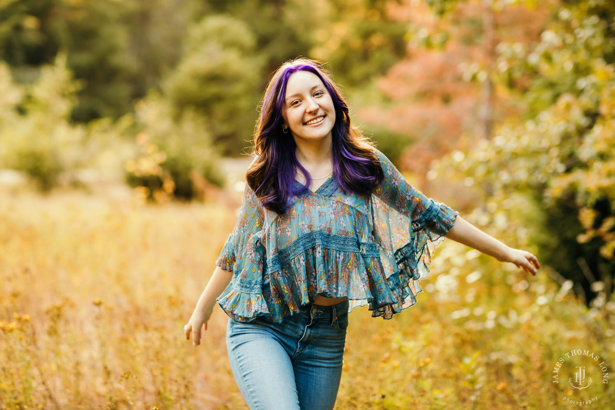 Snoqualmie Pass senior portrait session by James Thomas Long Photography