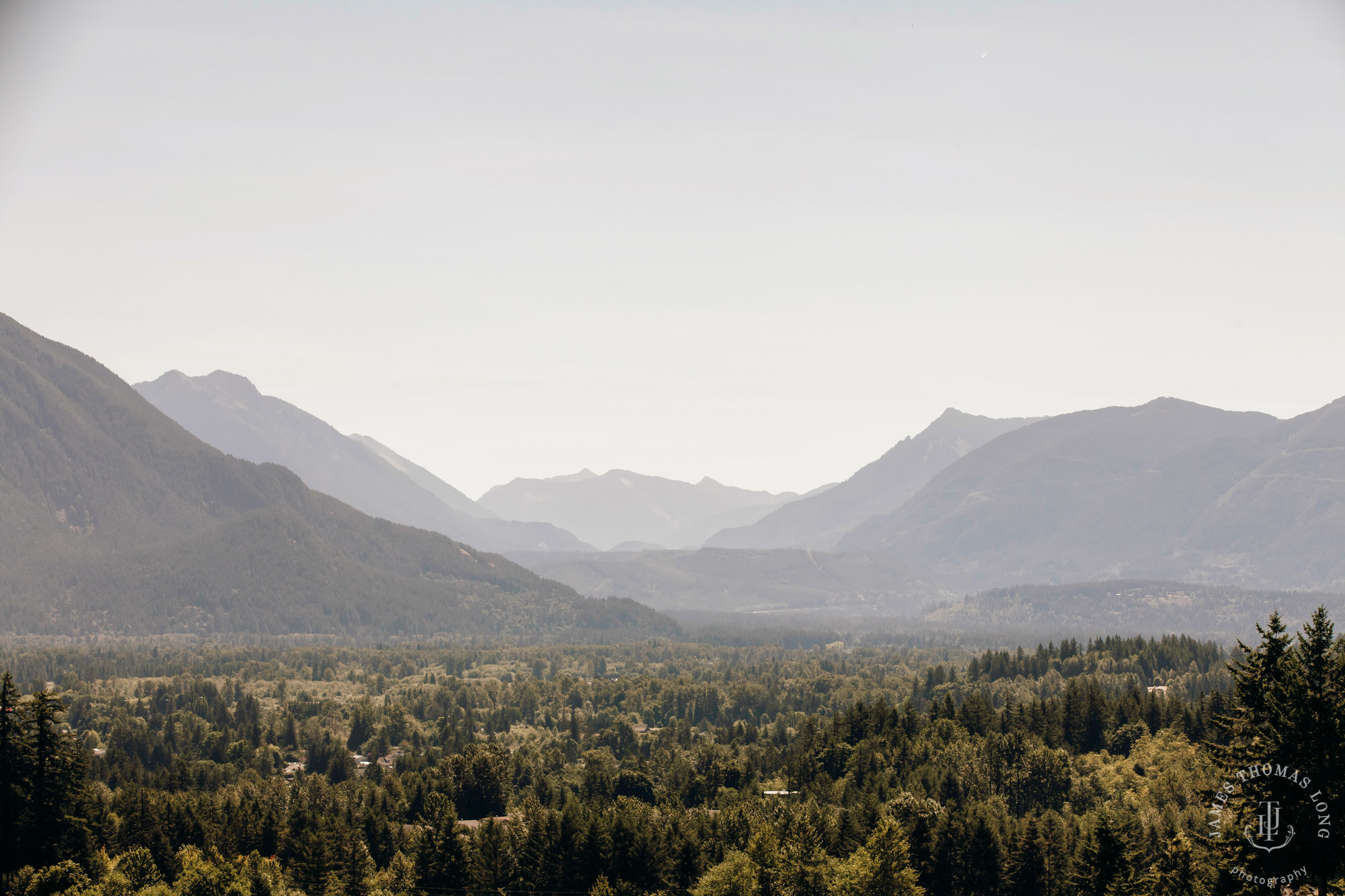 The Club at Snoqualmie Ridge wedding by Snoqualmie Wedding Photographer James Thomas Long Photography