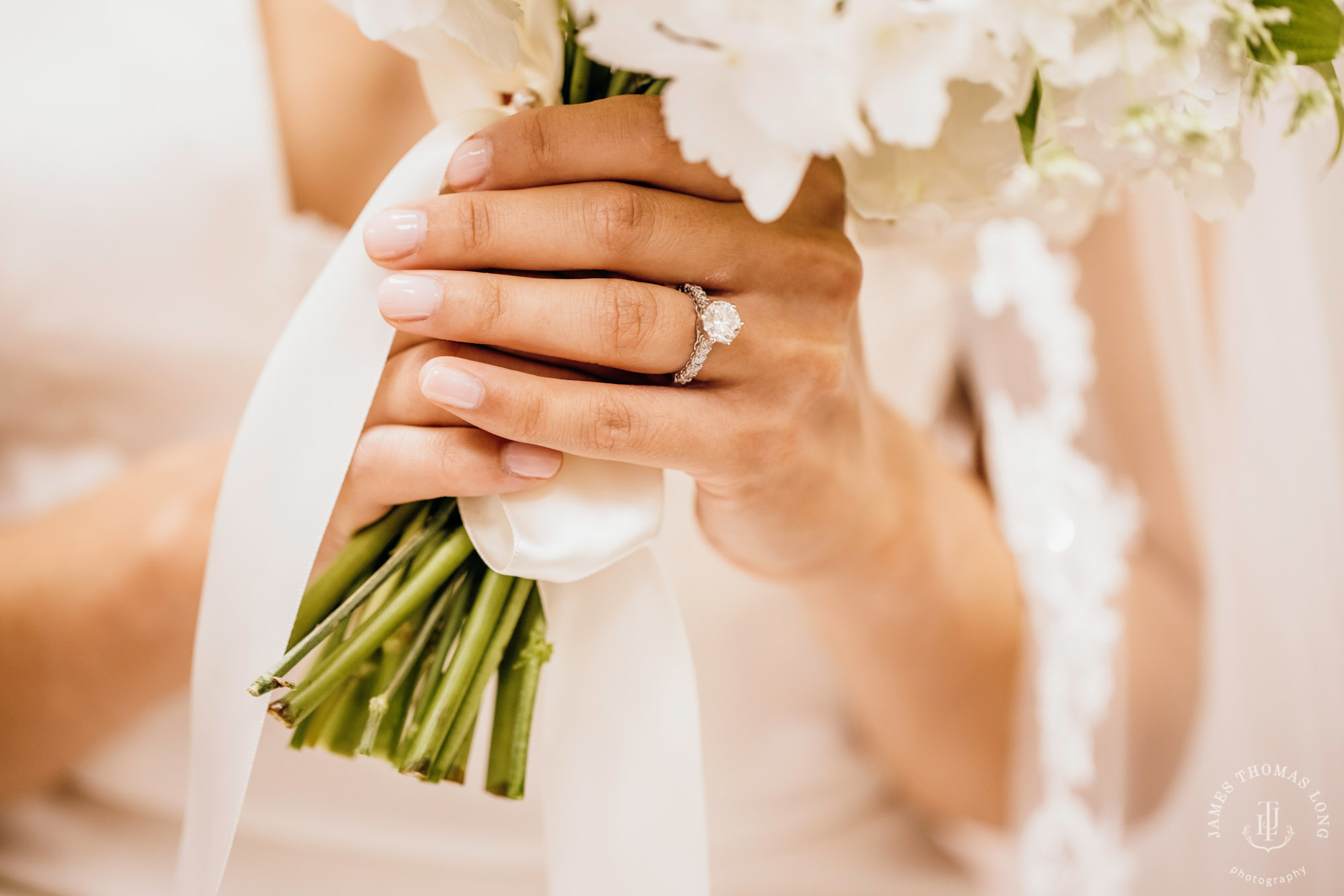 The Club at Snoqualmie Ridge wedding by Snoqualmie Wedding Photographer James Thomas Long Photography