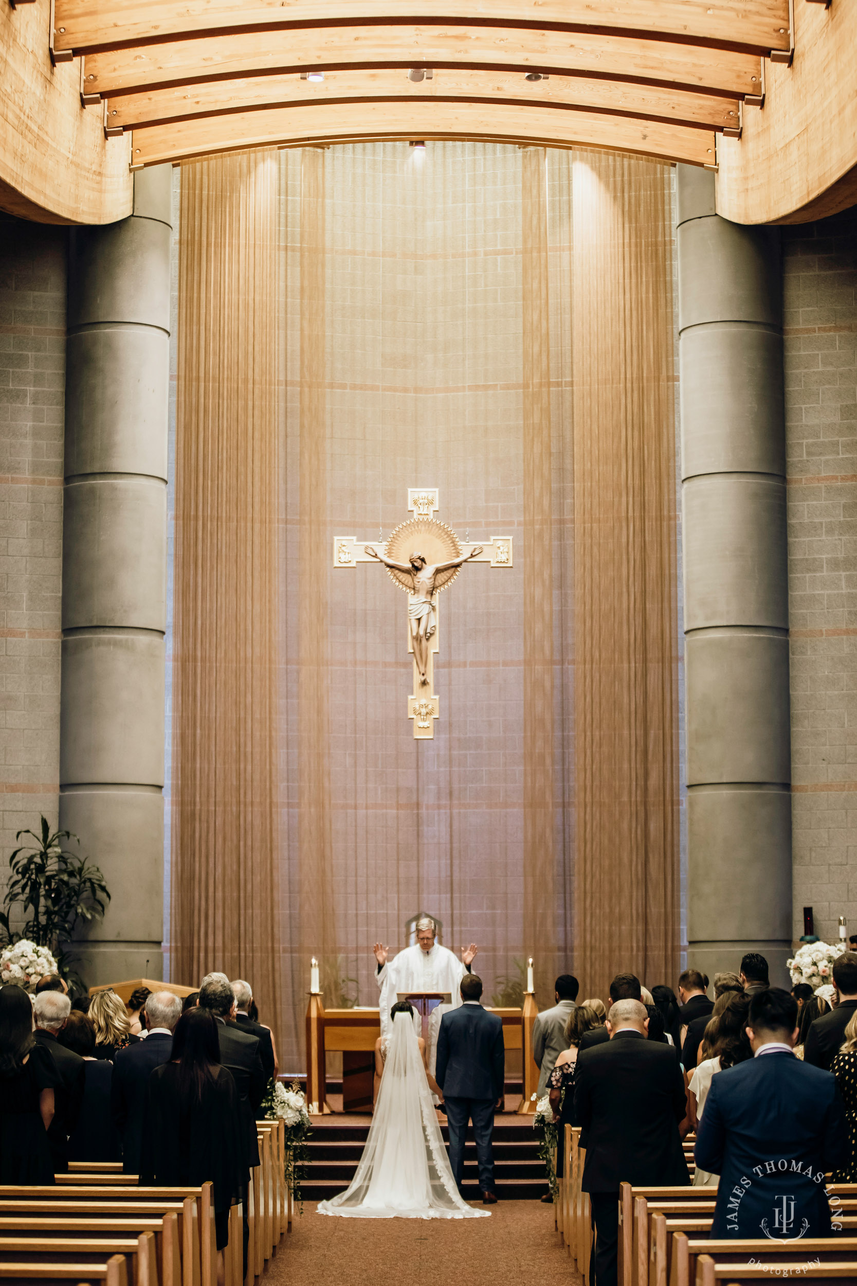 The Club at Snoqualmie Ridge wedding by Snoqualmie Wedding Photographer James Thomas Long Photography