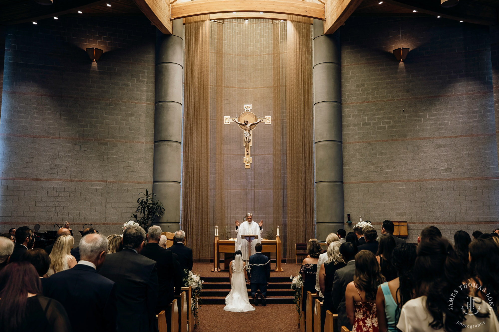 The Club at Snoqualmie Ridge wedding by Snoqualmie Wedding Photographer James Thomas Long Photography