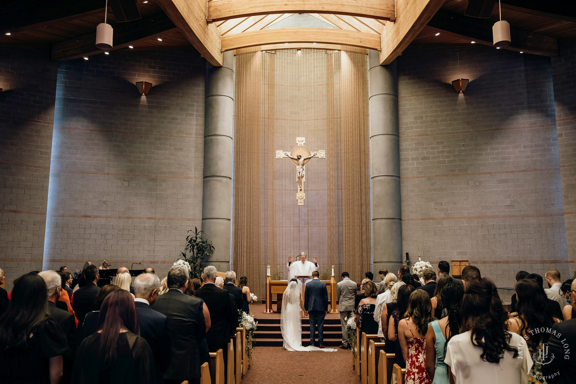 The Club at Snoqualmie Ridge wedding by Snoqualmie Wedding Photographer James Thomas Long Photography