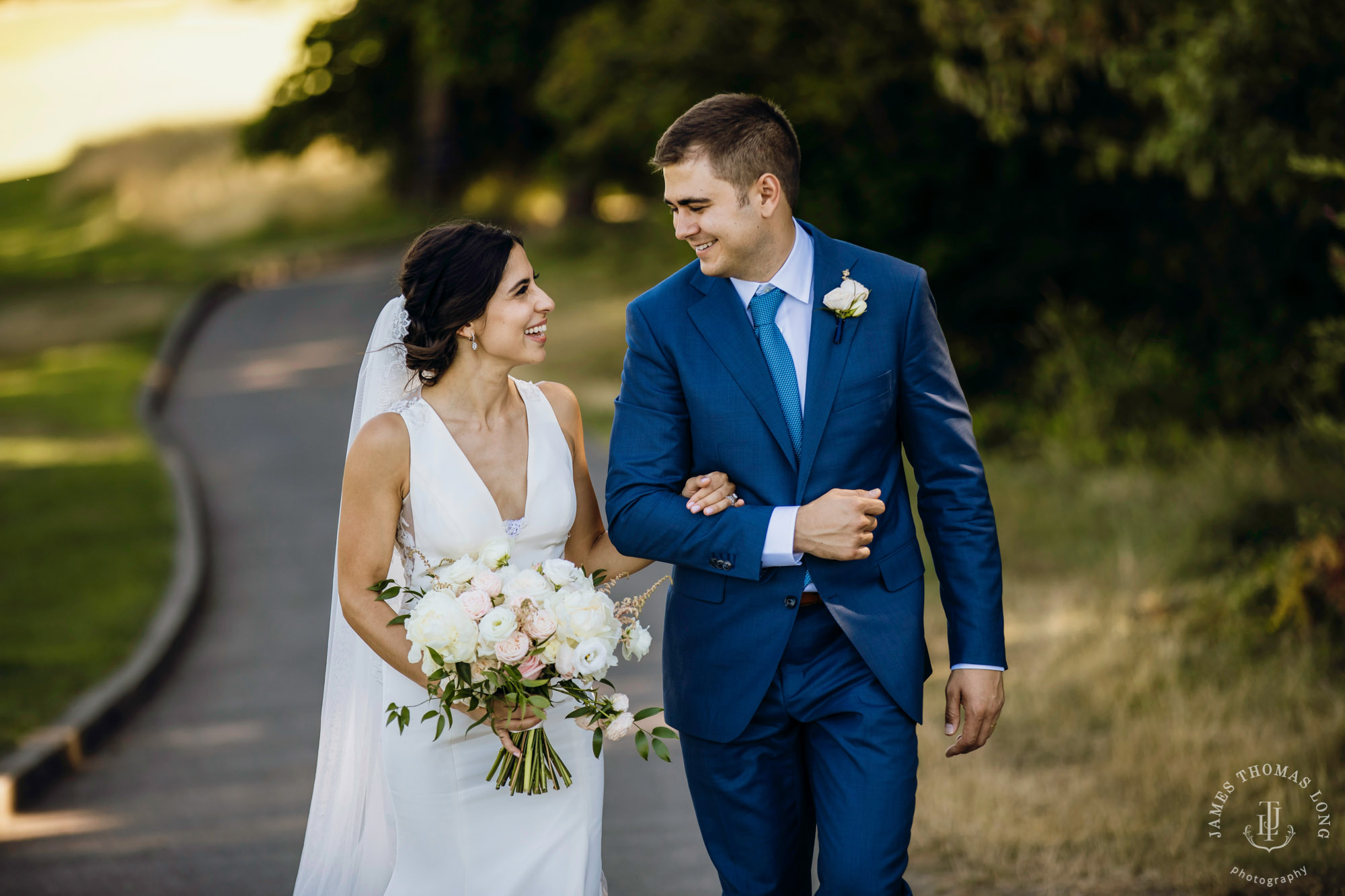 The Club at Snoqualmie Ridge wedding by Snoqualmie Wedding Photographer James Thomas Long Photography