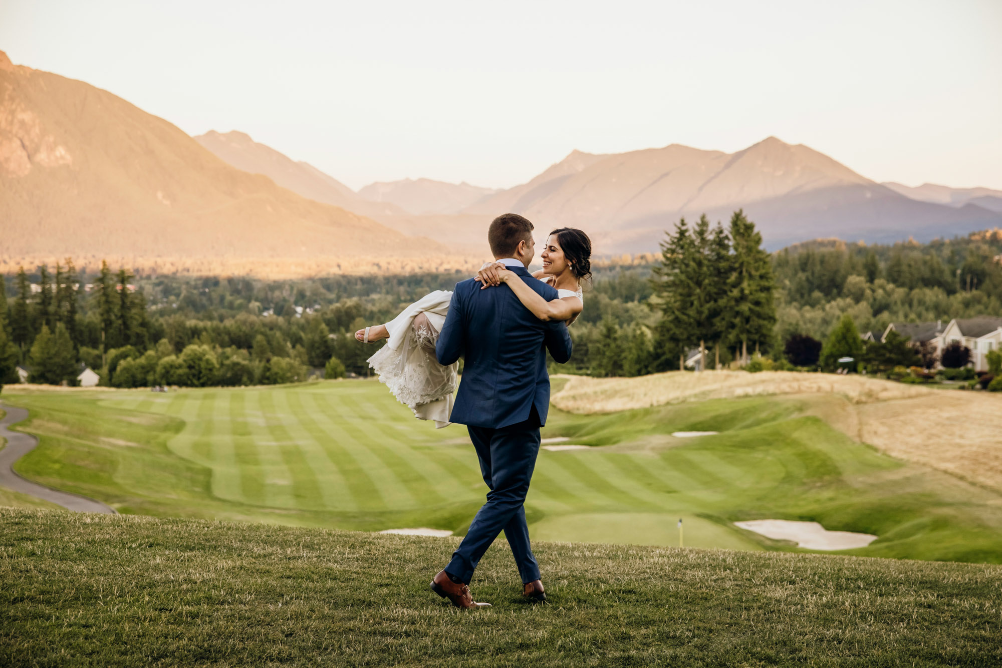 The Club at Snoqualmie Ridge wedding by Snoqualmie Wedding Photographer James Thomas Long Photography