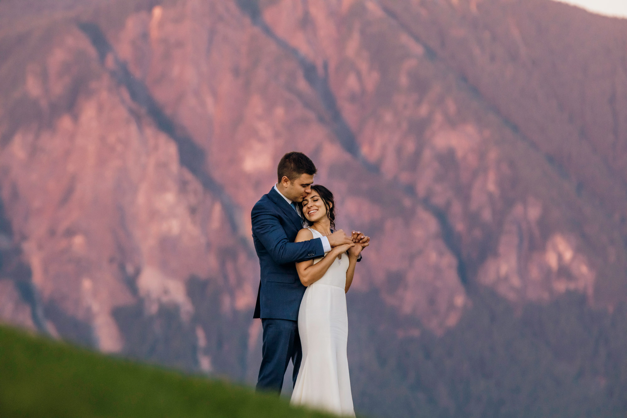 The Club at Snoqualmie Ridge wedding by Snoqualmie Wedding Photographer James Thomas Long Photography