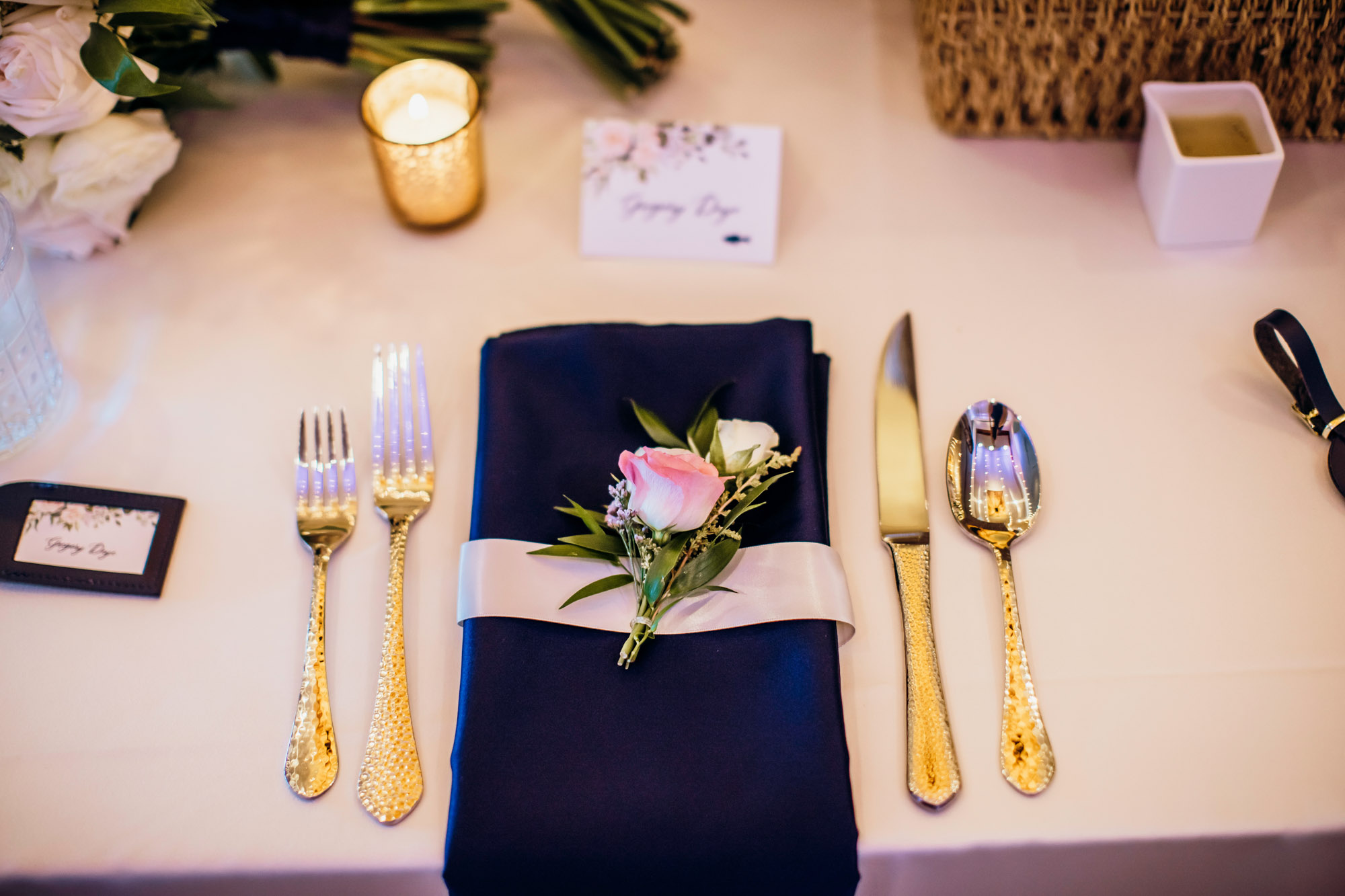 The Club at Snoqualmie Ridge wedding by Snoqualmie Wedding Photographer James Thomas Long Photography