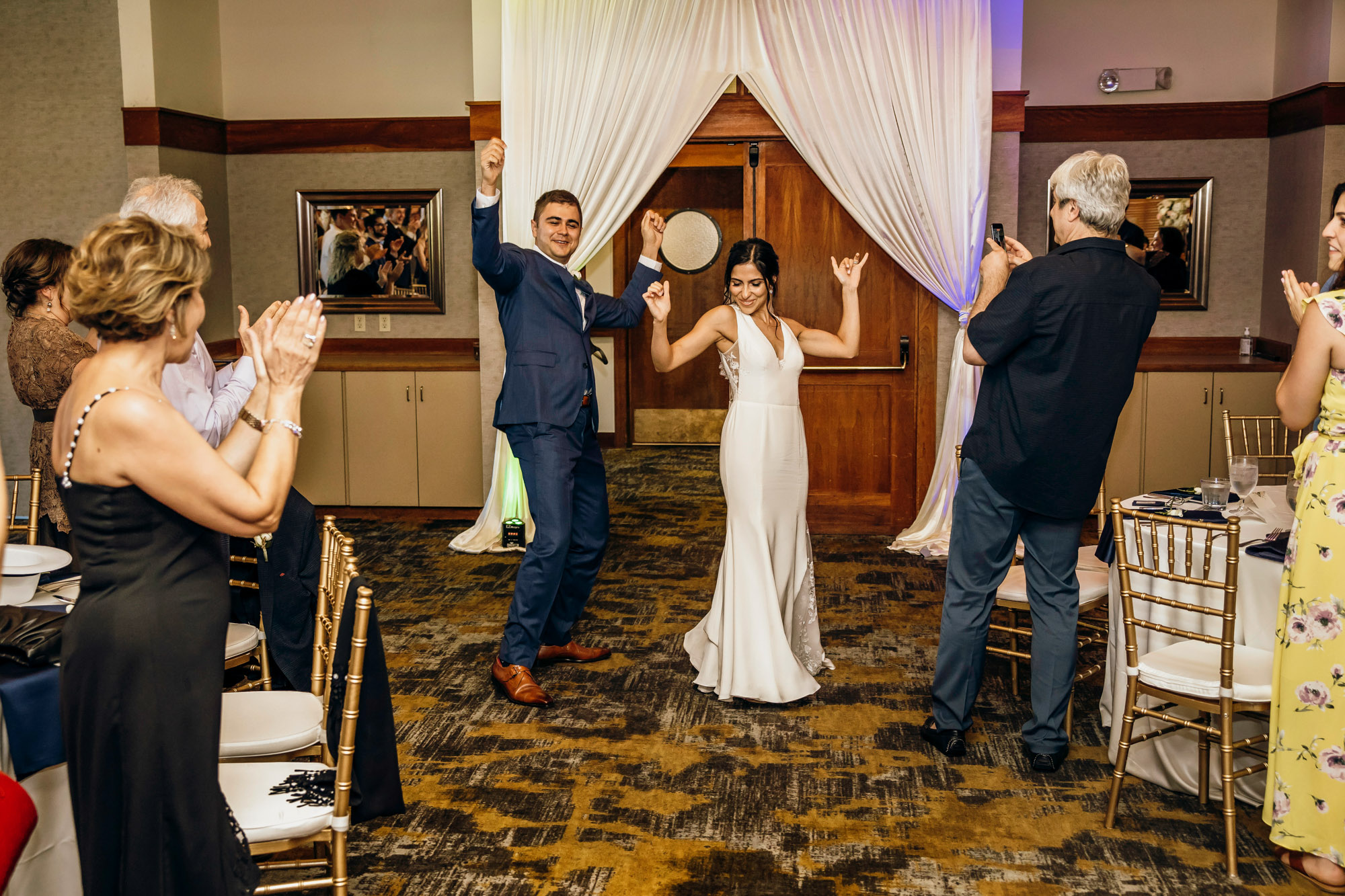 The Club at Snoqualmie Ridge wedding by Snoqualmie Wedding Photographer James Thomas Long Photography