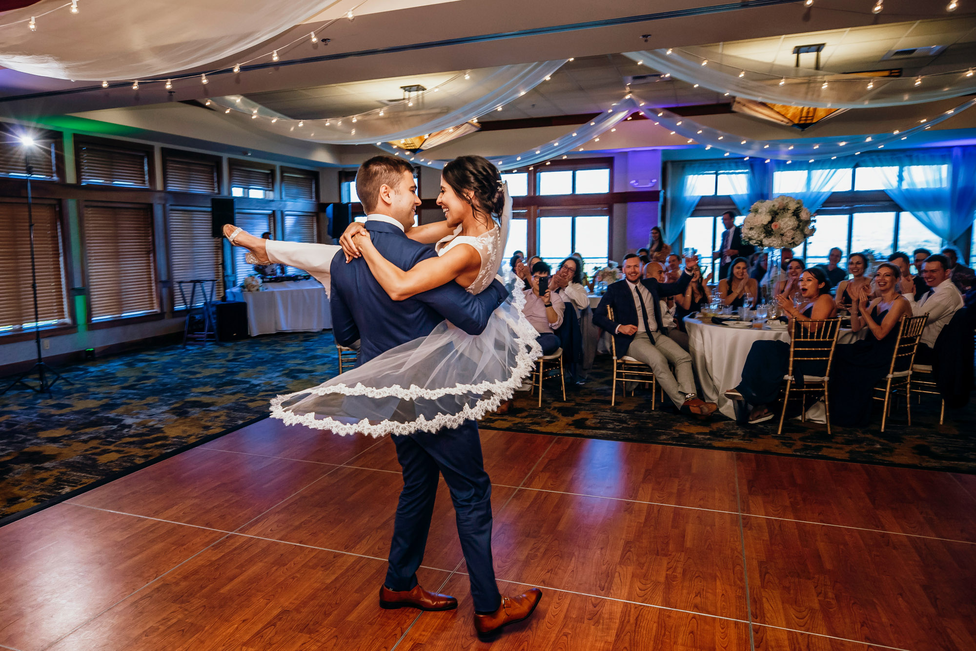 The Club at Snoqualmie Ridge wedding by Snoqualmie Wedding Photographer James Thomas Long Photography