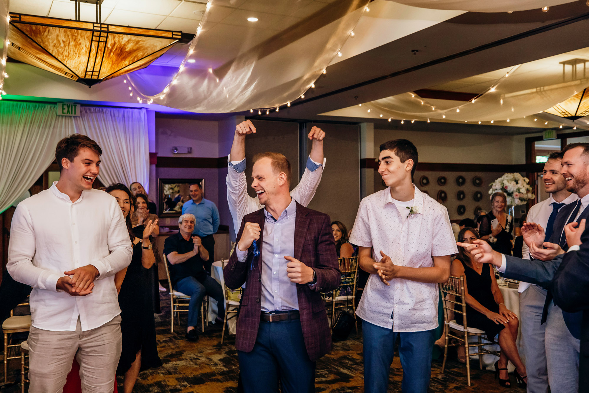 The Club at Snoqualmie Ridge wedding by Snoqualmie Wedding Photographer James Thomas Long Photography