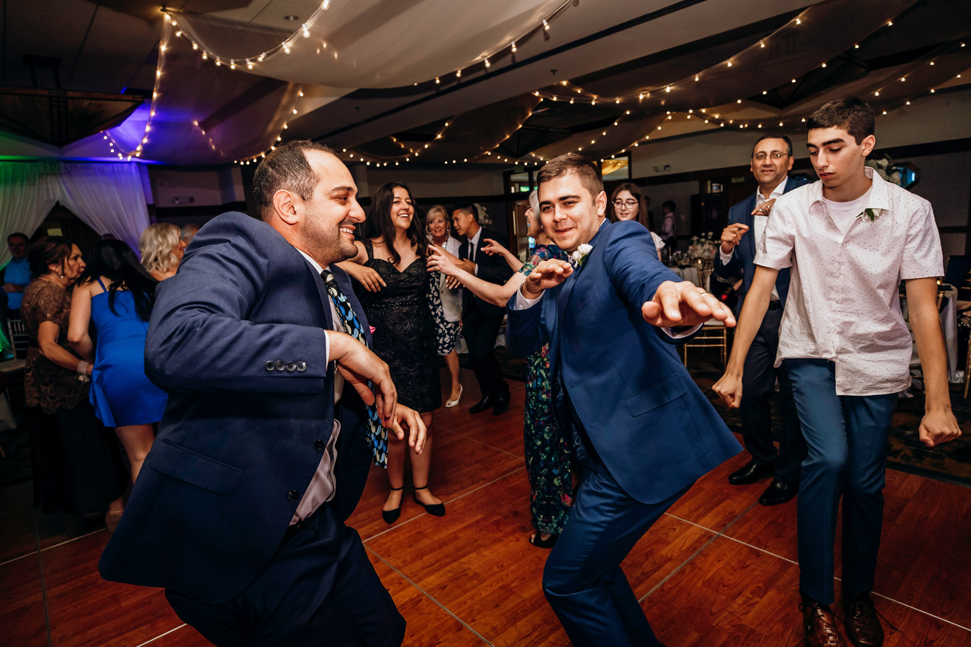 The Club at Snoqualmie Ridge wedding by Snoqualmie Wedding Photographer James Thomas Long Photography