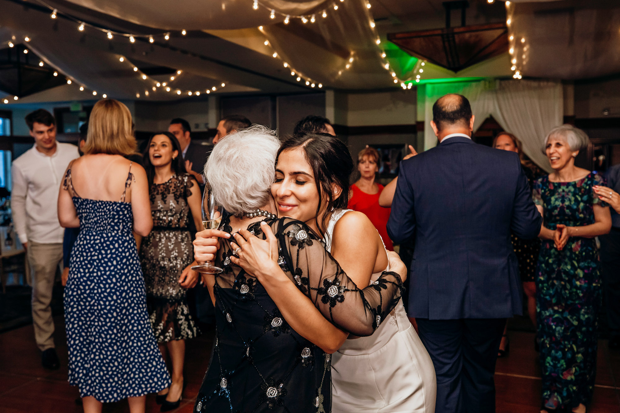 The Club at Snoqualmie Ridge wedding by Snoqualmie Wedding Photographer James Thomas Long Photography