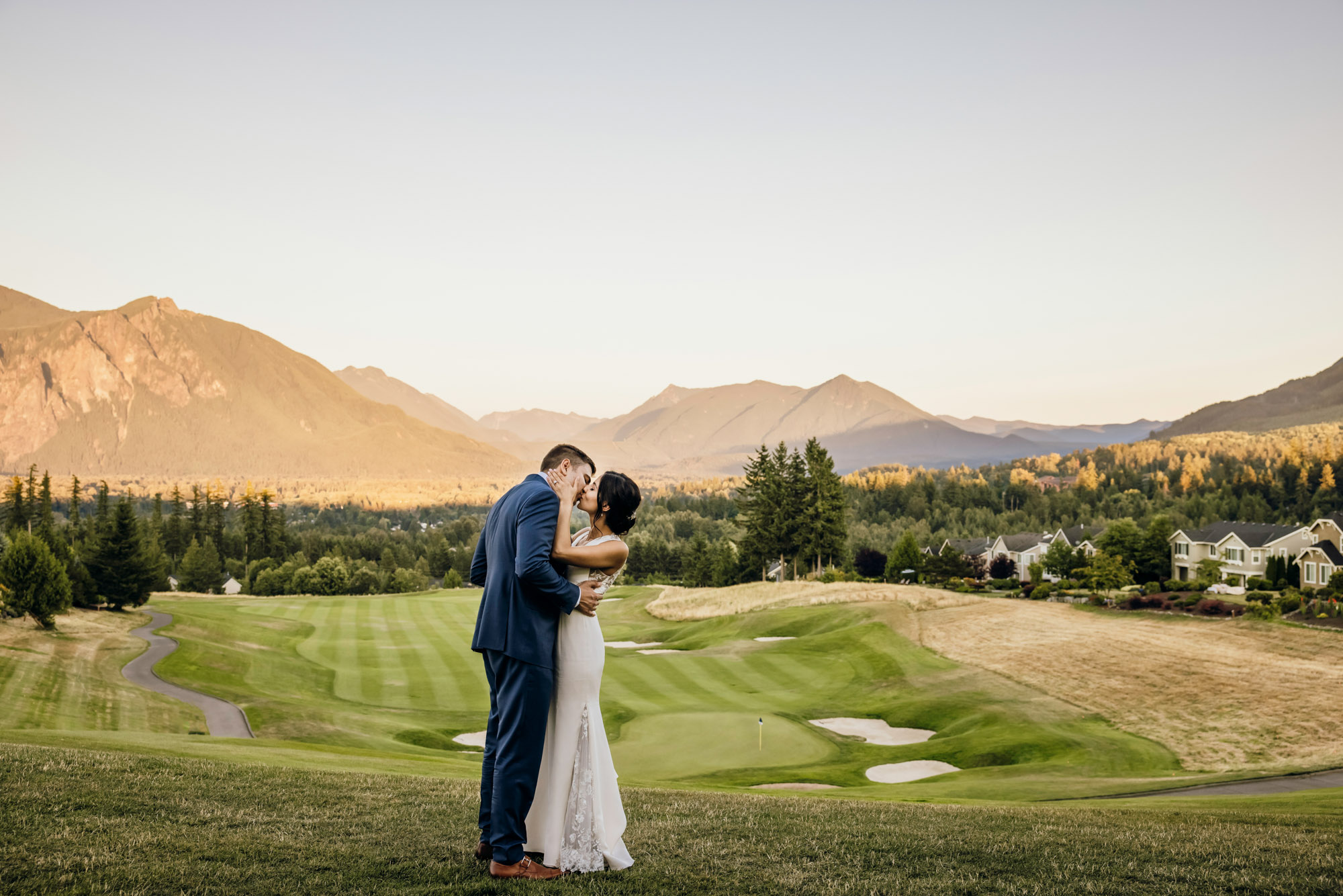 The Club at Snoqualmie Ridge wedding by Snoqualmie Wedding Photographer James Thomas Long Photography