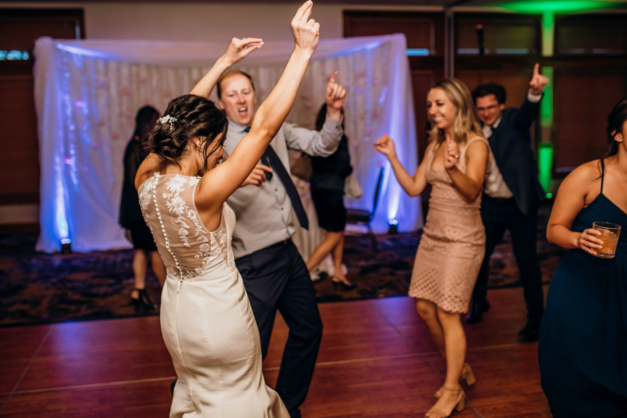 The Club at Snoqualmie Ridge wedding by Snoqualmie Wedding Photographer James Thomas Long Photography