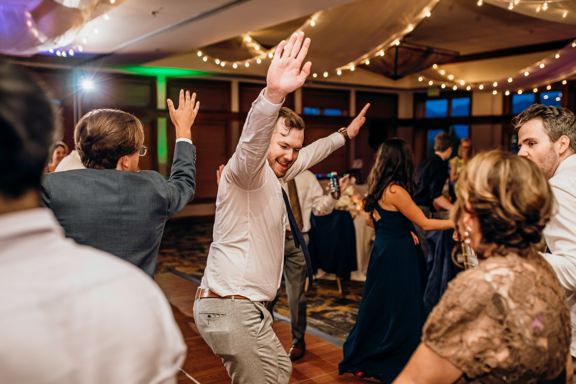 The Club at Snoqualmie Ridge wedding by Snoqualmie Wedding Photographer James Thomas Long Photography