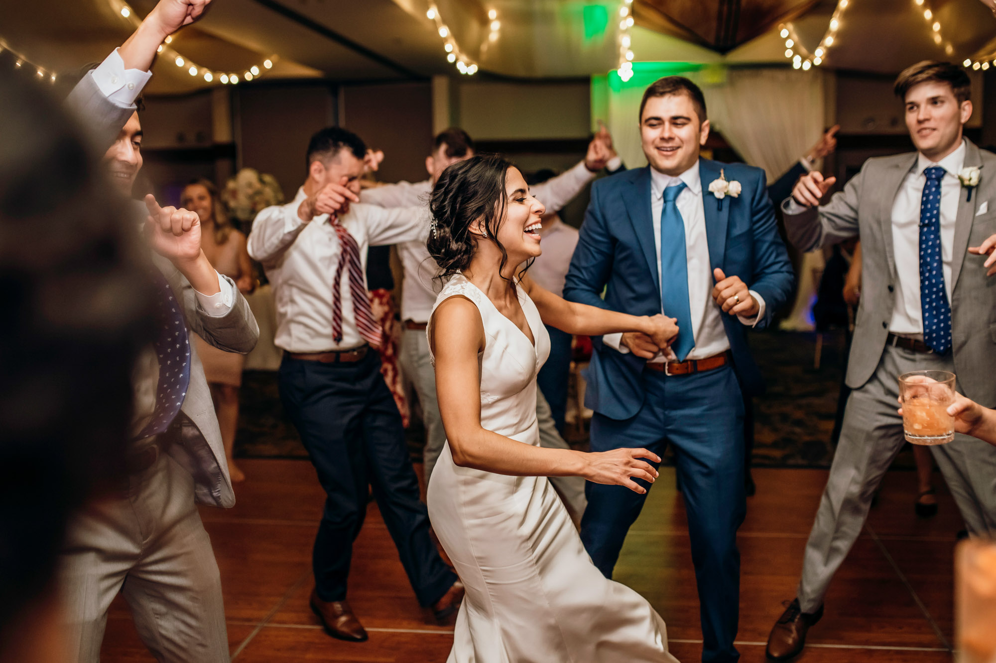 The Club at Snoqualmie Ridge wedding by Snoqualmie Wedding Photographer James Thomas Long Photography