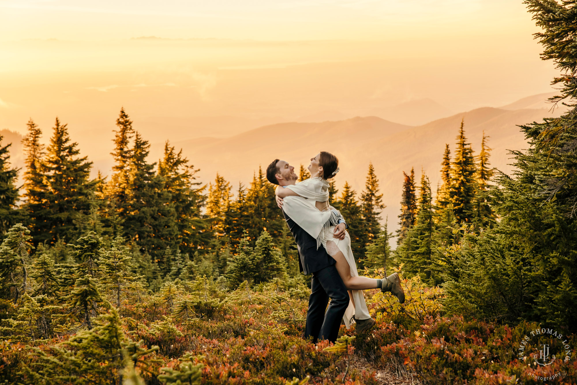 Mount Rainier adventure elopement photographer James Thomas Long Photography