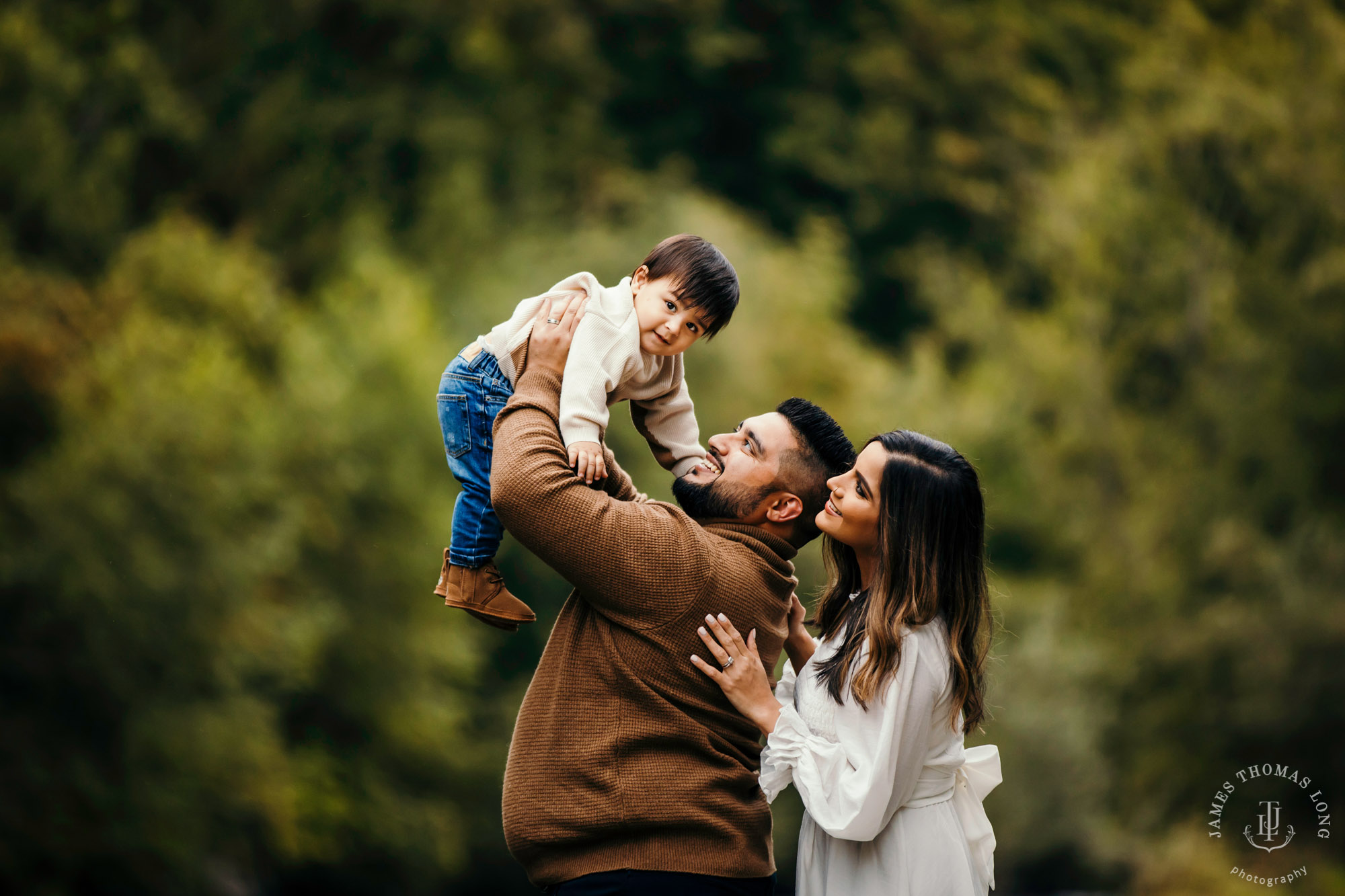 Seattle family photography session by Snoqualmie Family Photographer James Thomas Long Photography