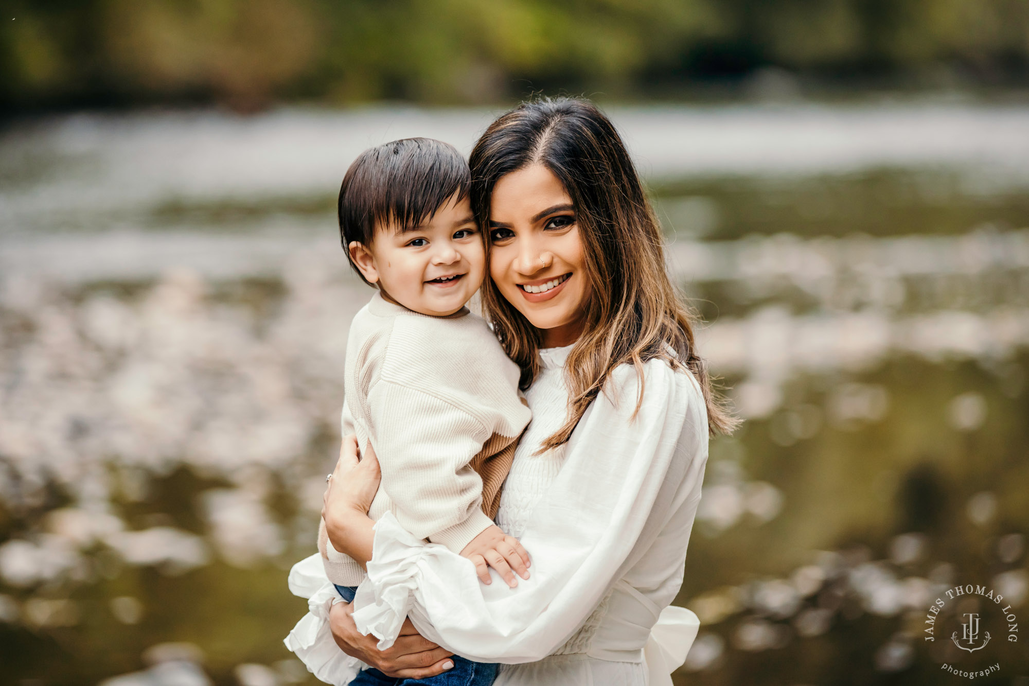 Seattle family photography session by Snoqualmie Family Photographer James Thomas Long Photography