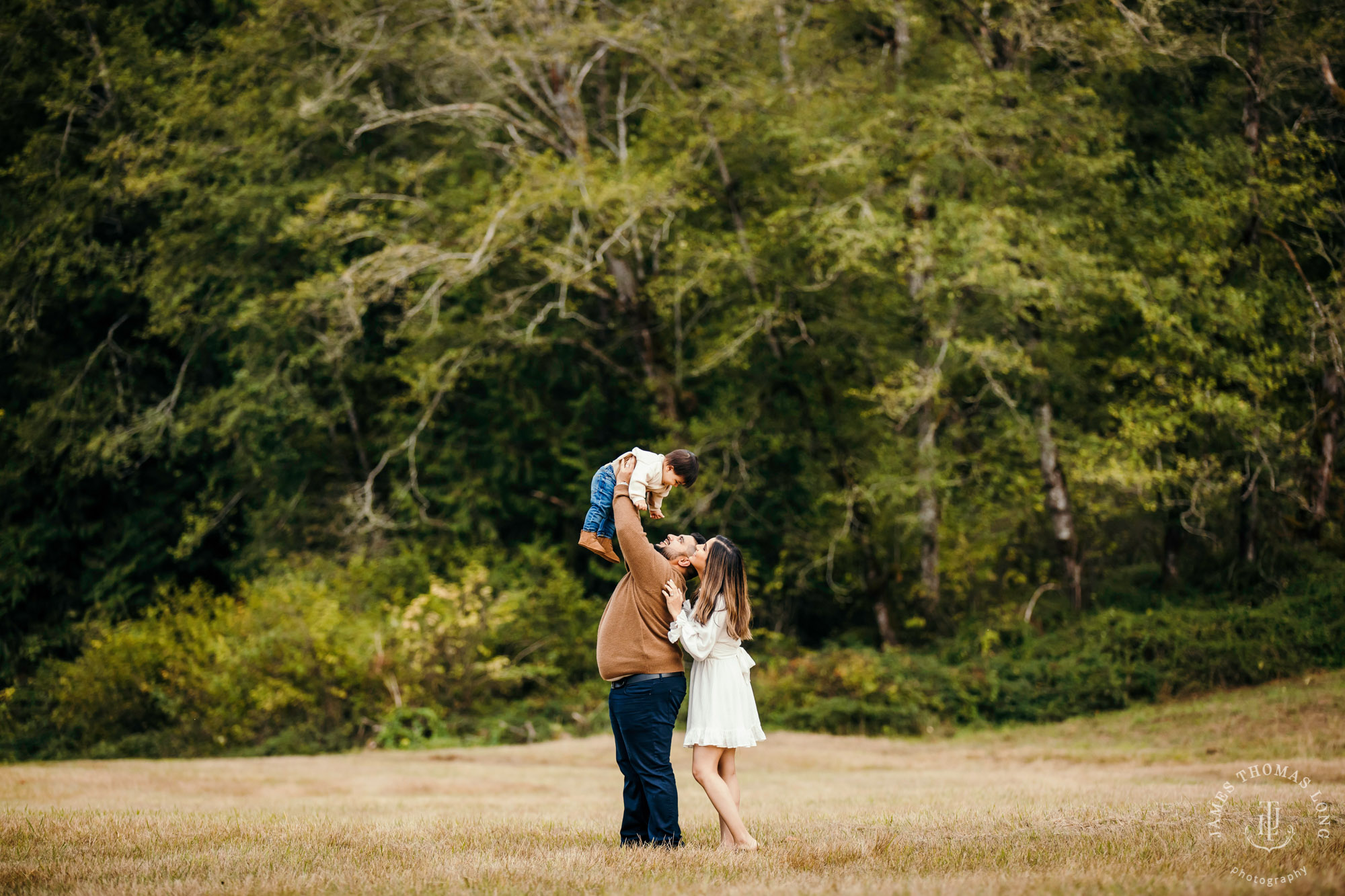 Seattle family photography session by Snoqualmie Family Photographer James Thomas Long Photography