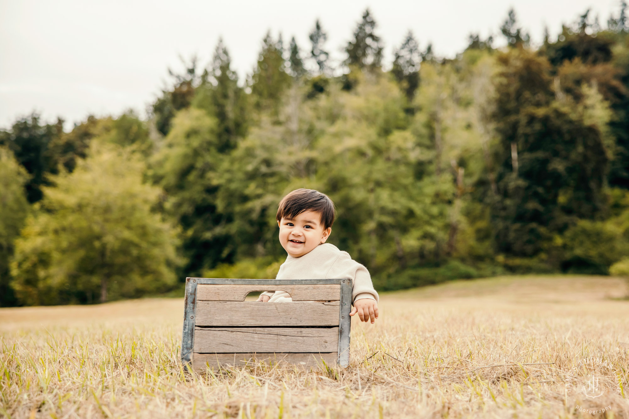 Seattle family photography session by Snoqualmie Family Photographer James Thomas Long Photography