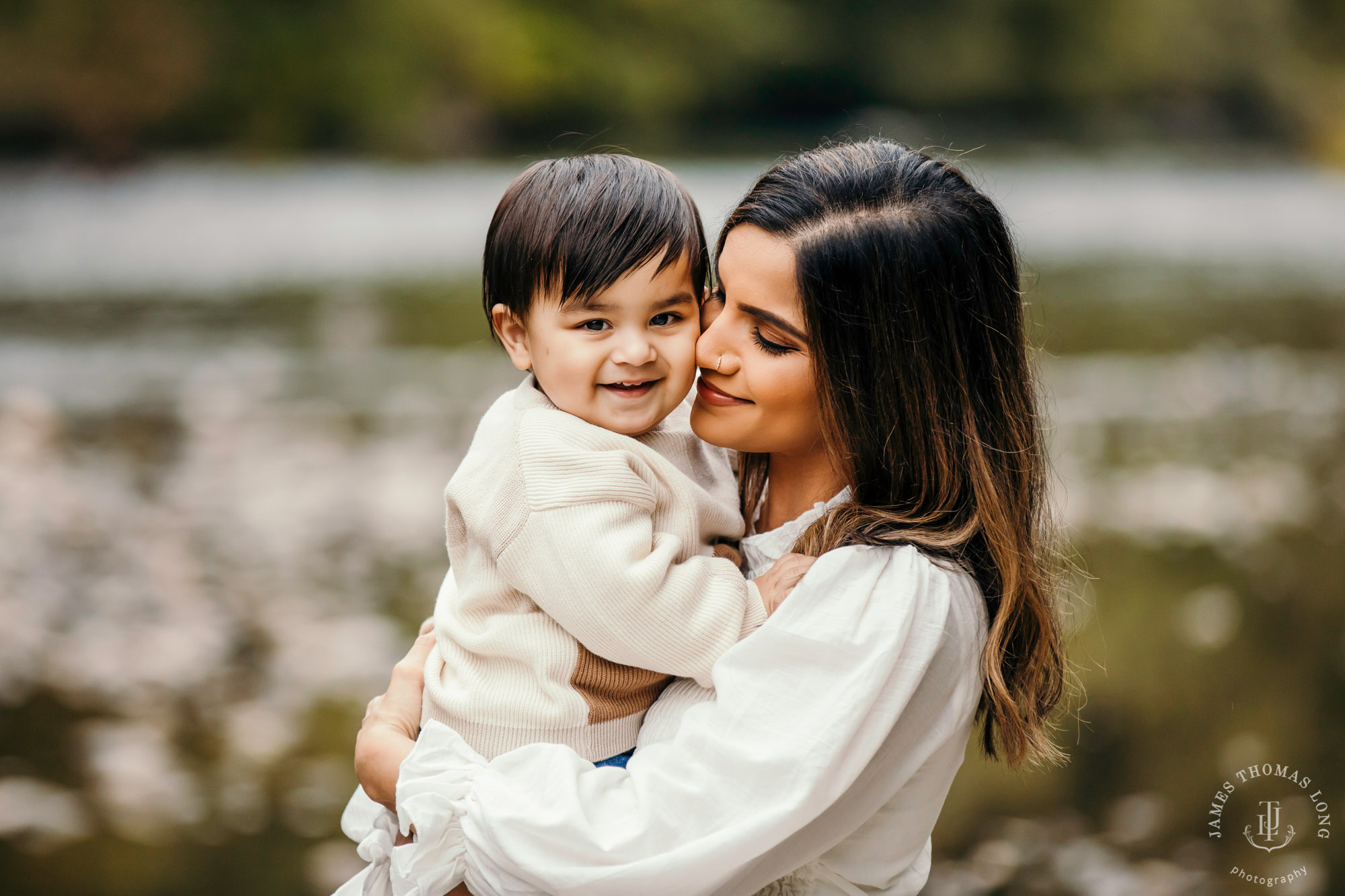 Seattle family photography session by Snoqualmie Family Photographer James Thomas Long Photography