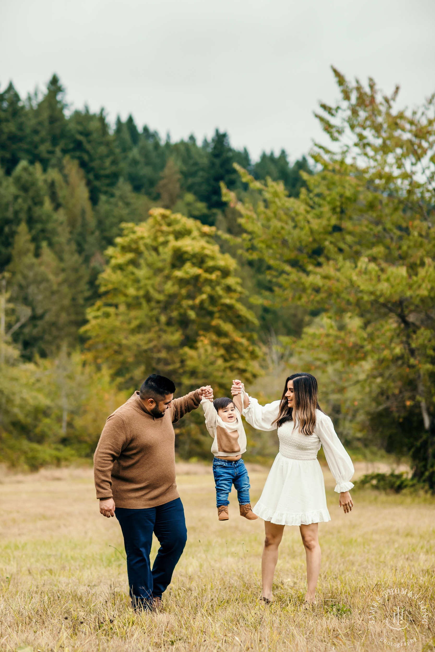 Seattle family photography session by Snoqualmie Family Photographer James Thomas Long Photography