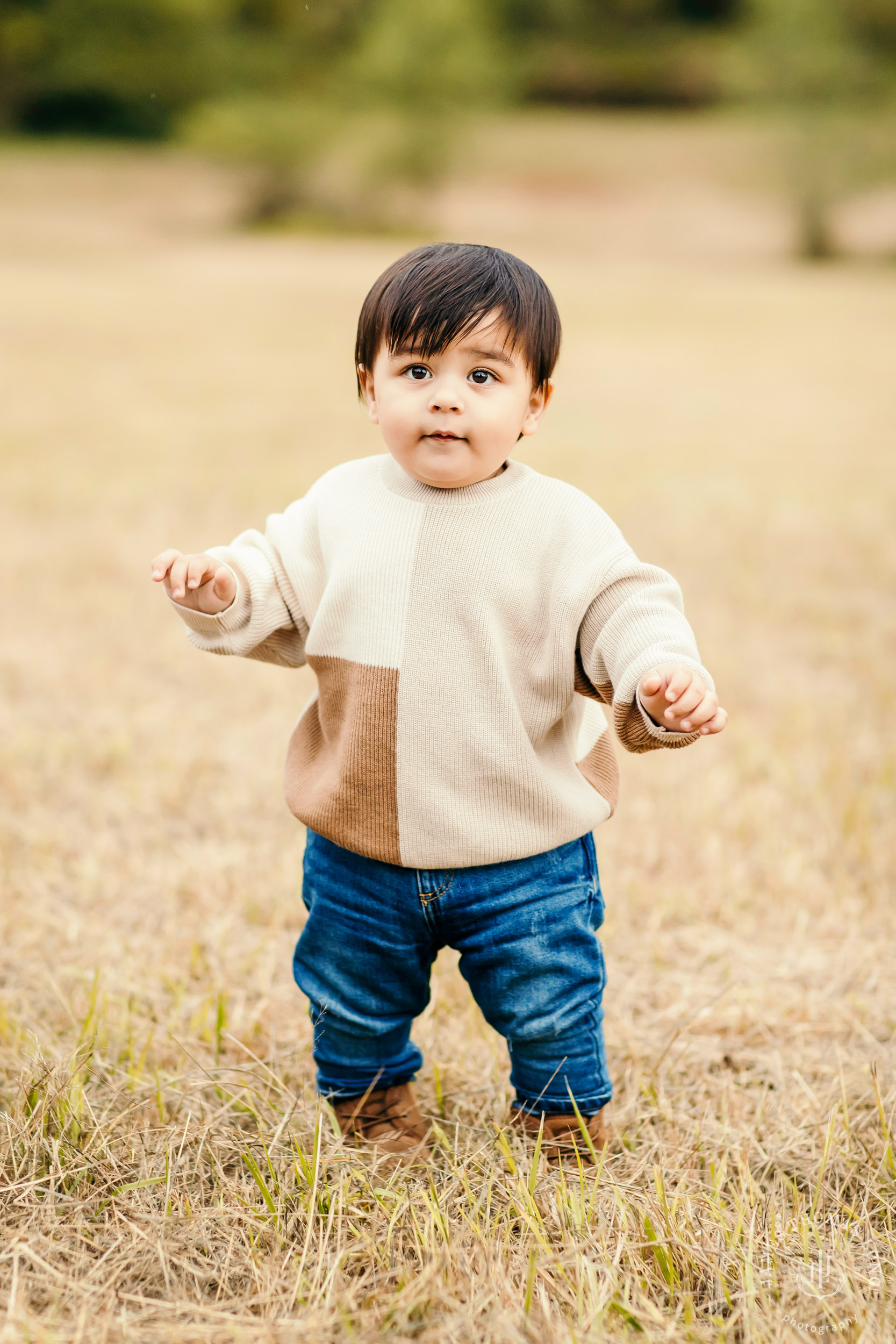 Seattle family photography session by Snoqualmie Family Photographer James Thomas Long Photography