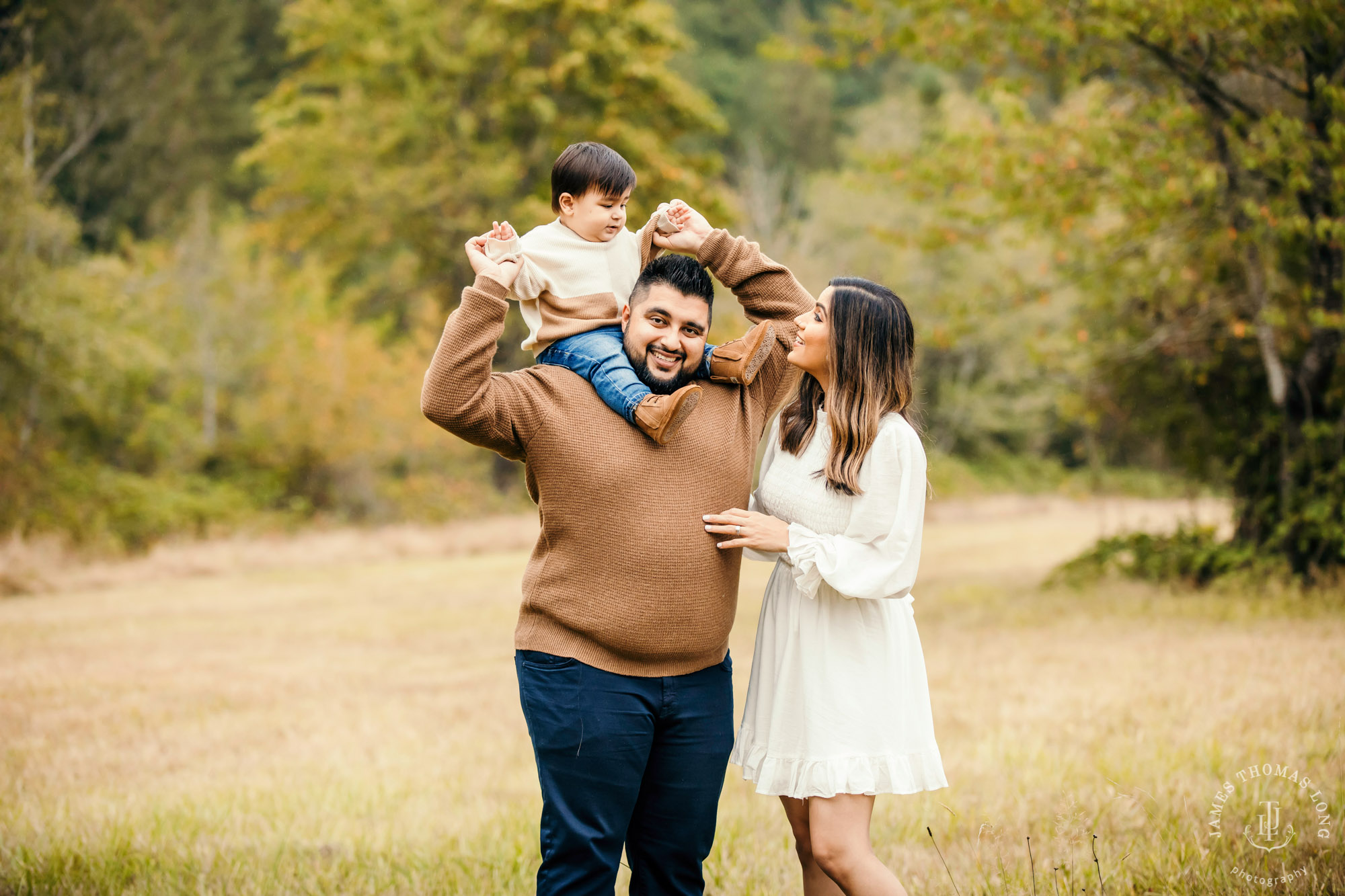 Seattle family photography session by Snoqualmie Family Photographer James Thomas Long Photography