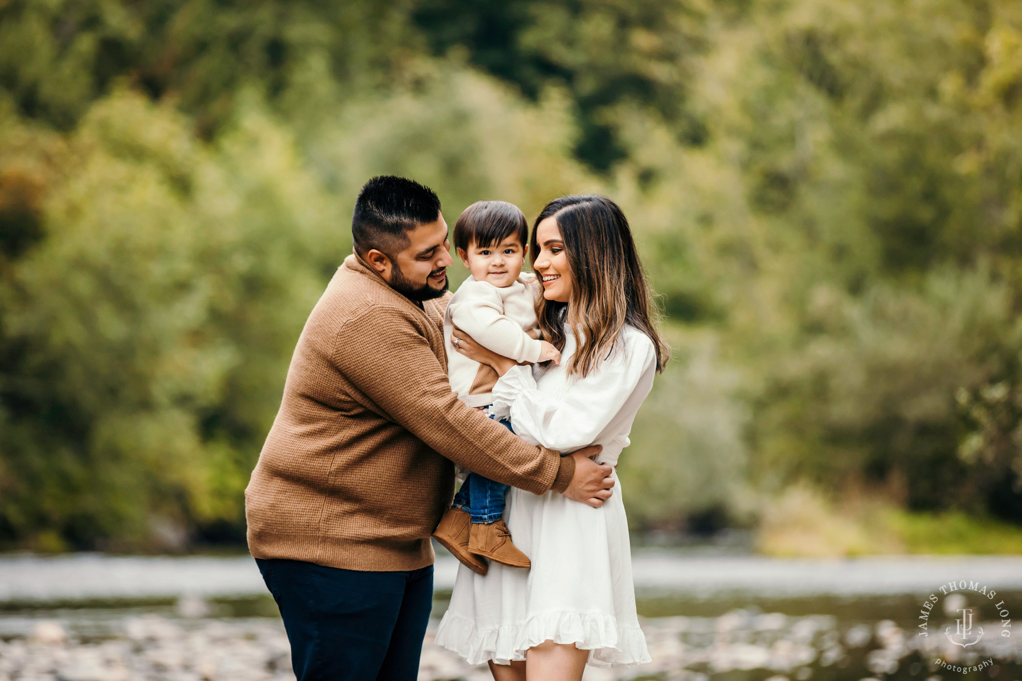 Seattle family photography session by Snoqualmie Family Photographer James Thomas Long Photography