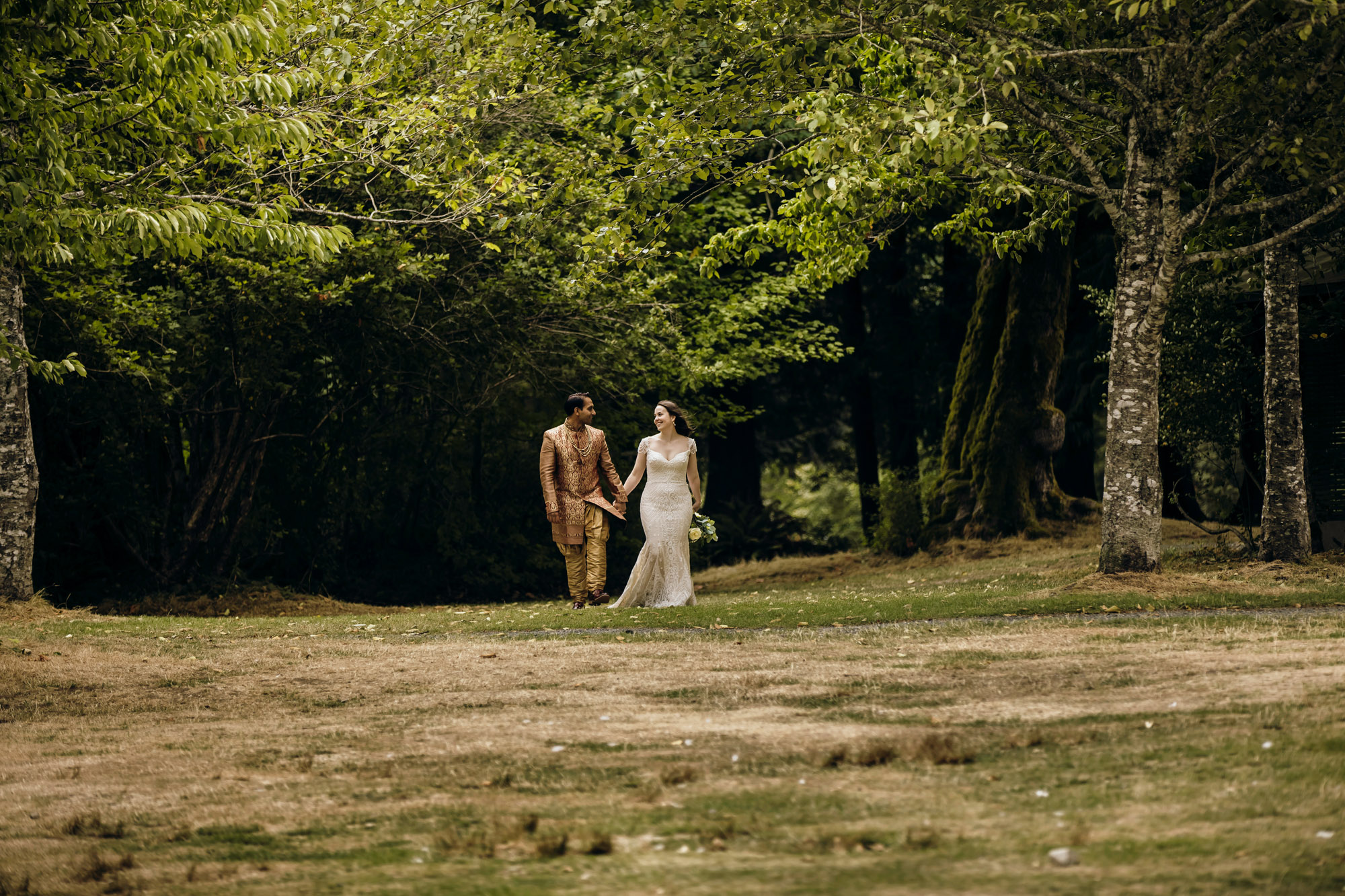 Evergreen Meadows Snoqualmie WA wedding by Snoqualmie wedding photographer James Thomas Long Photography