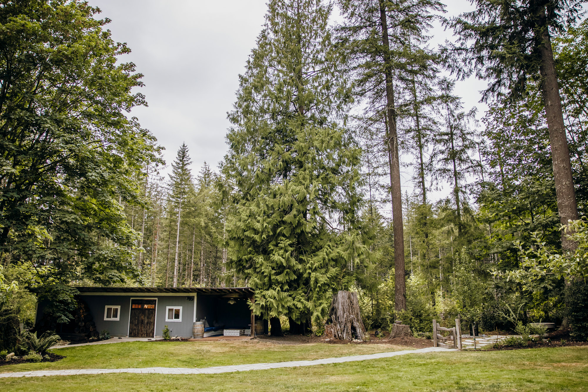 Evergreen Meadows Snoqualmie WA wedding by Snoqualmie wedding photographer James Thomas Long Photography