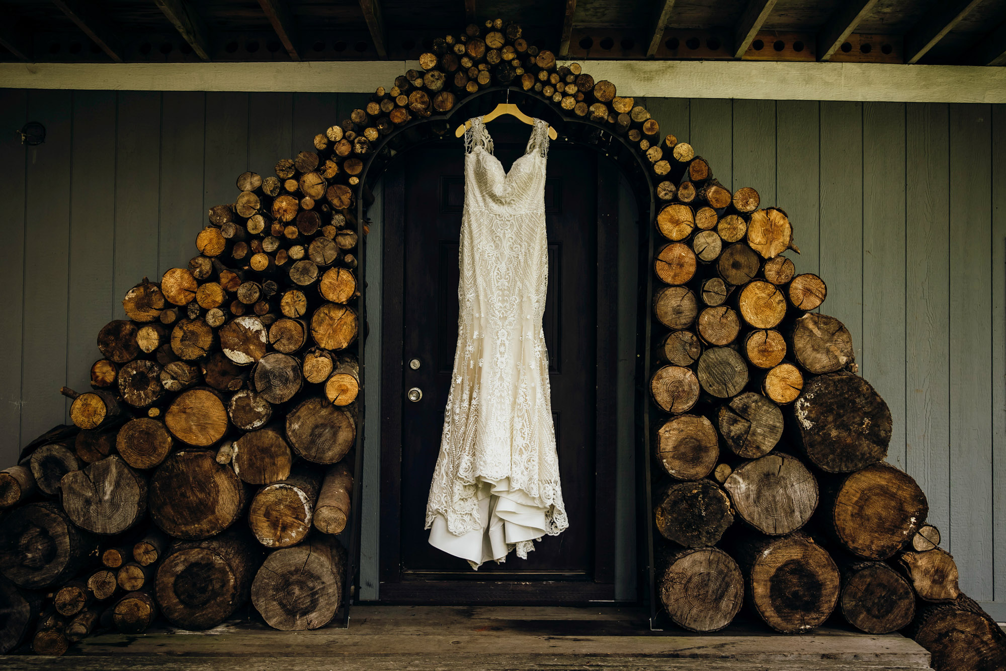 Evergreen Meadows Snoqualmie WA wedding by Snoqualmie wedding photographer James Thomas Long Photography