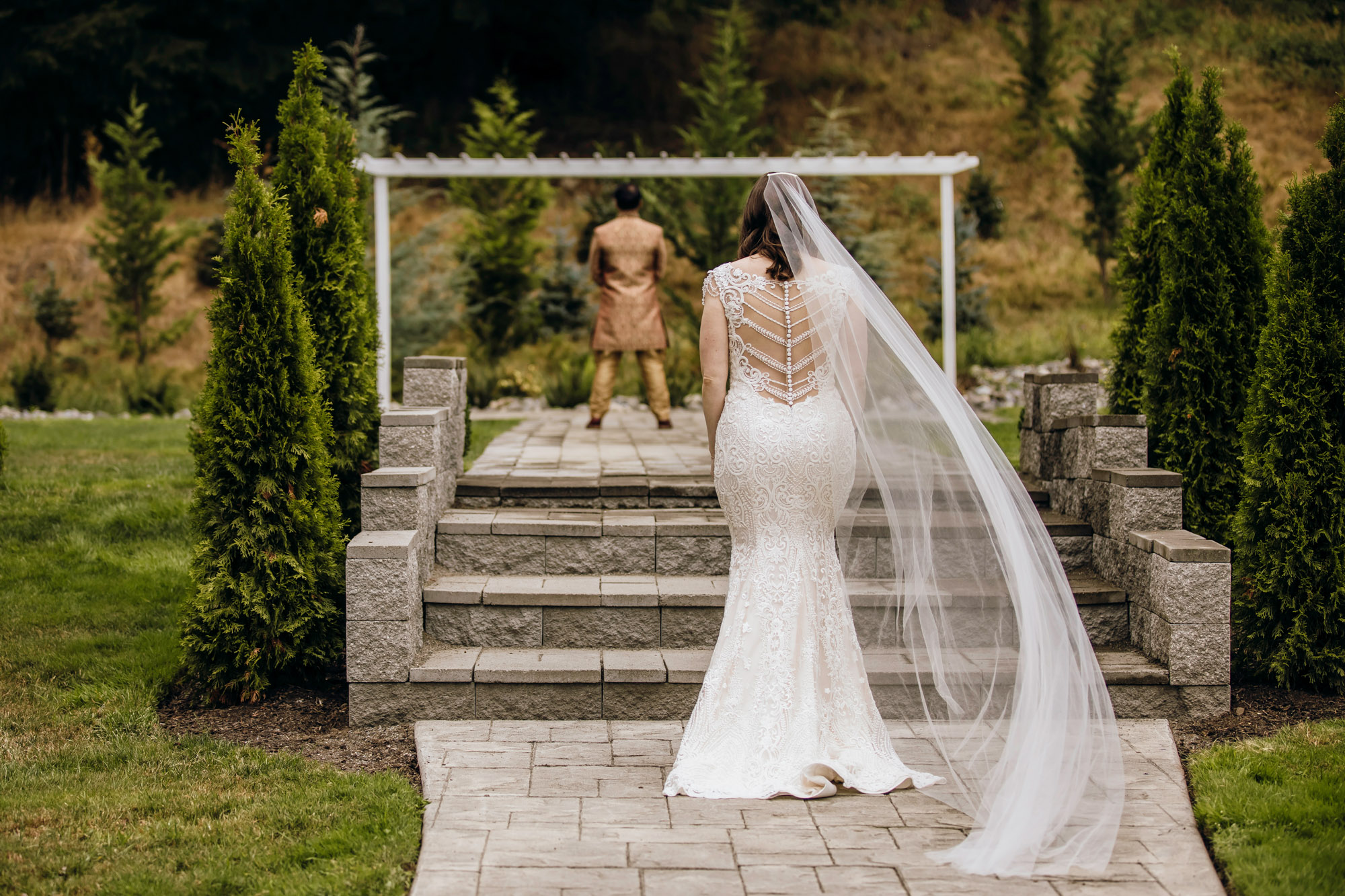 Evergreen Meadows Snoqualmie WA wedding by Snoqualmie wedding photographer James Thomas Long Photography