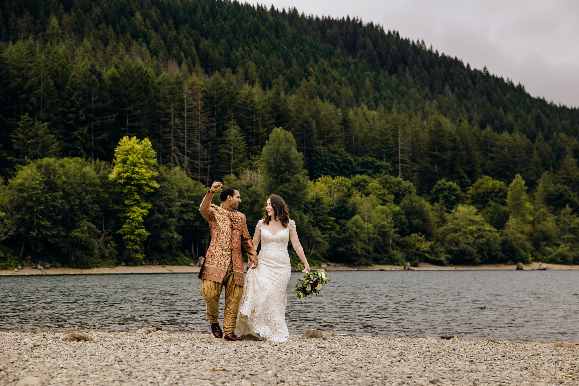 Evergreen Meadows Snoqualmie WA wedding by Snoqualmie wedding photographer James Thomas Long Photography