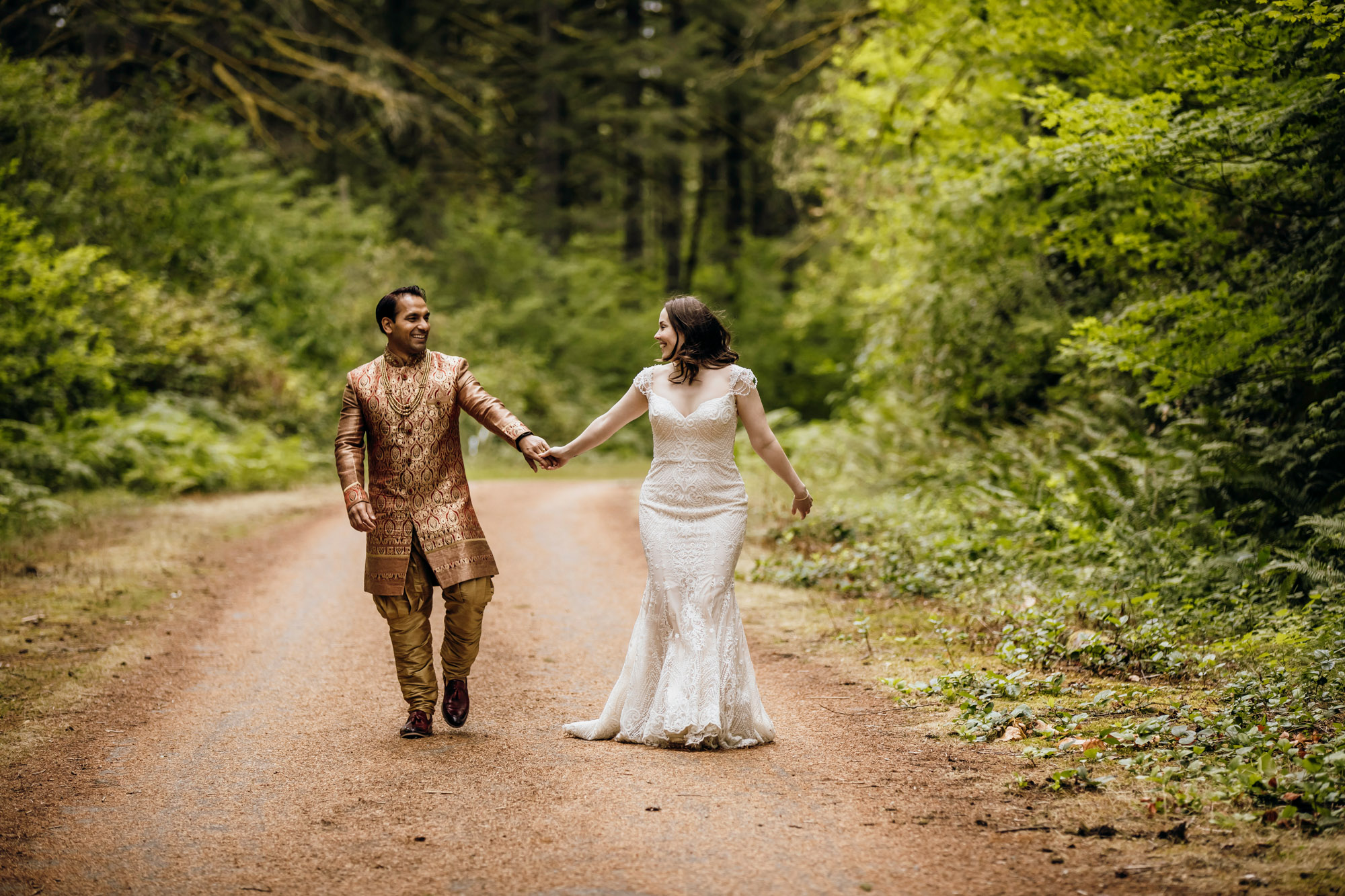 Evergreen Meadows Snoqualmie WA wedding by Snoqualmie wedding photographer James Thomas Long Photography