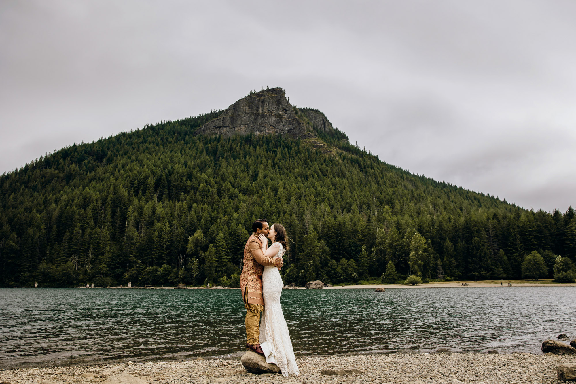 Evergreen Meadows Snoqualmie WA wedding by Snoqualmie wedding photographer James Thomas Long Photography