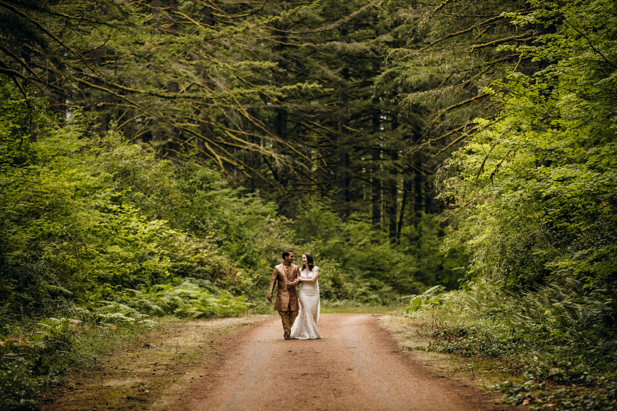 Evergreen Meadows Snoqualmie WA wedding by Snoqualmie wedding photographer James Thomas Long Photography