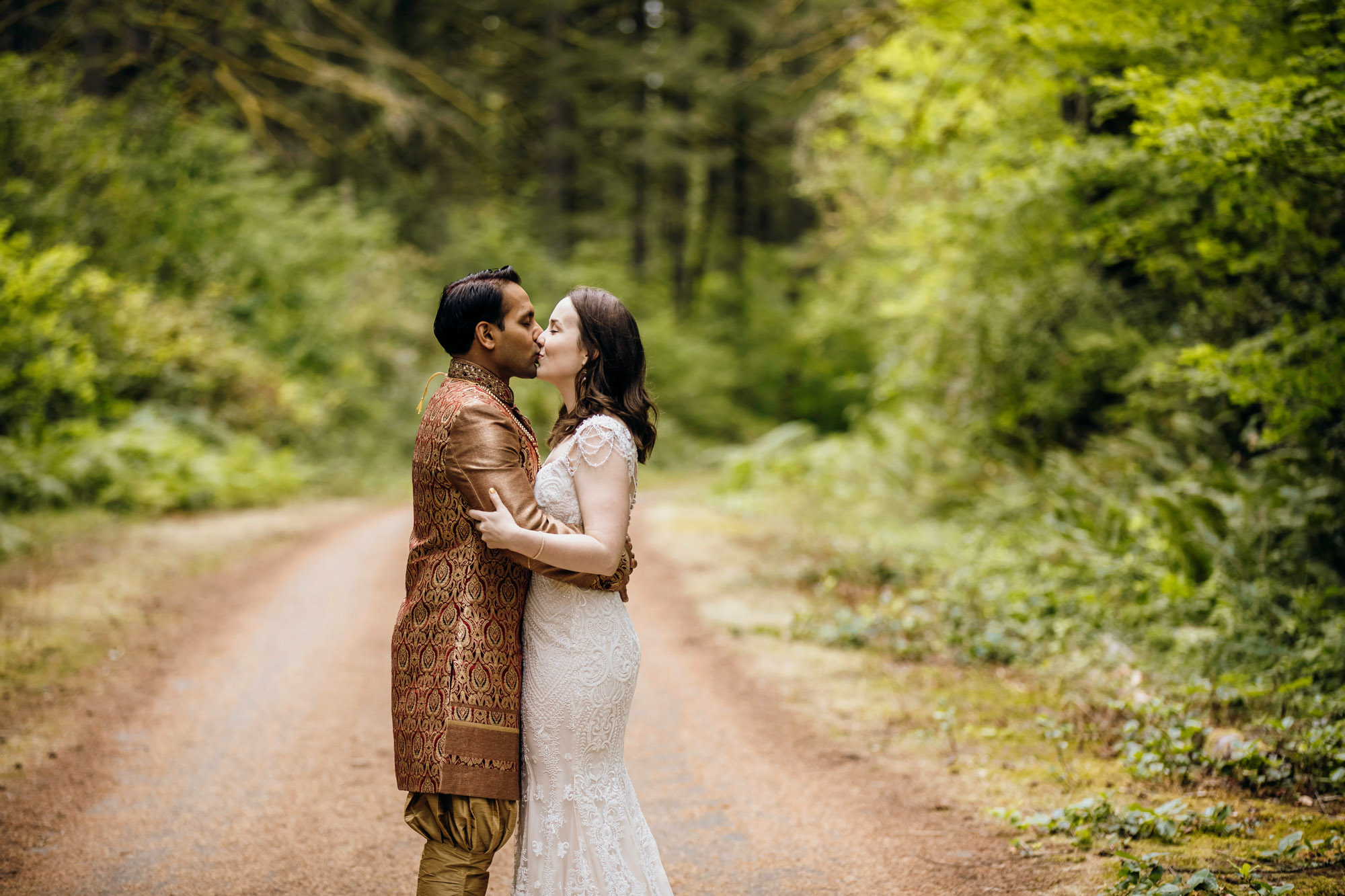 Evergreen Meadows Snoqualmie WA wedding by Snoqualmie wedding photographer James Thomas Long Photography