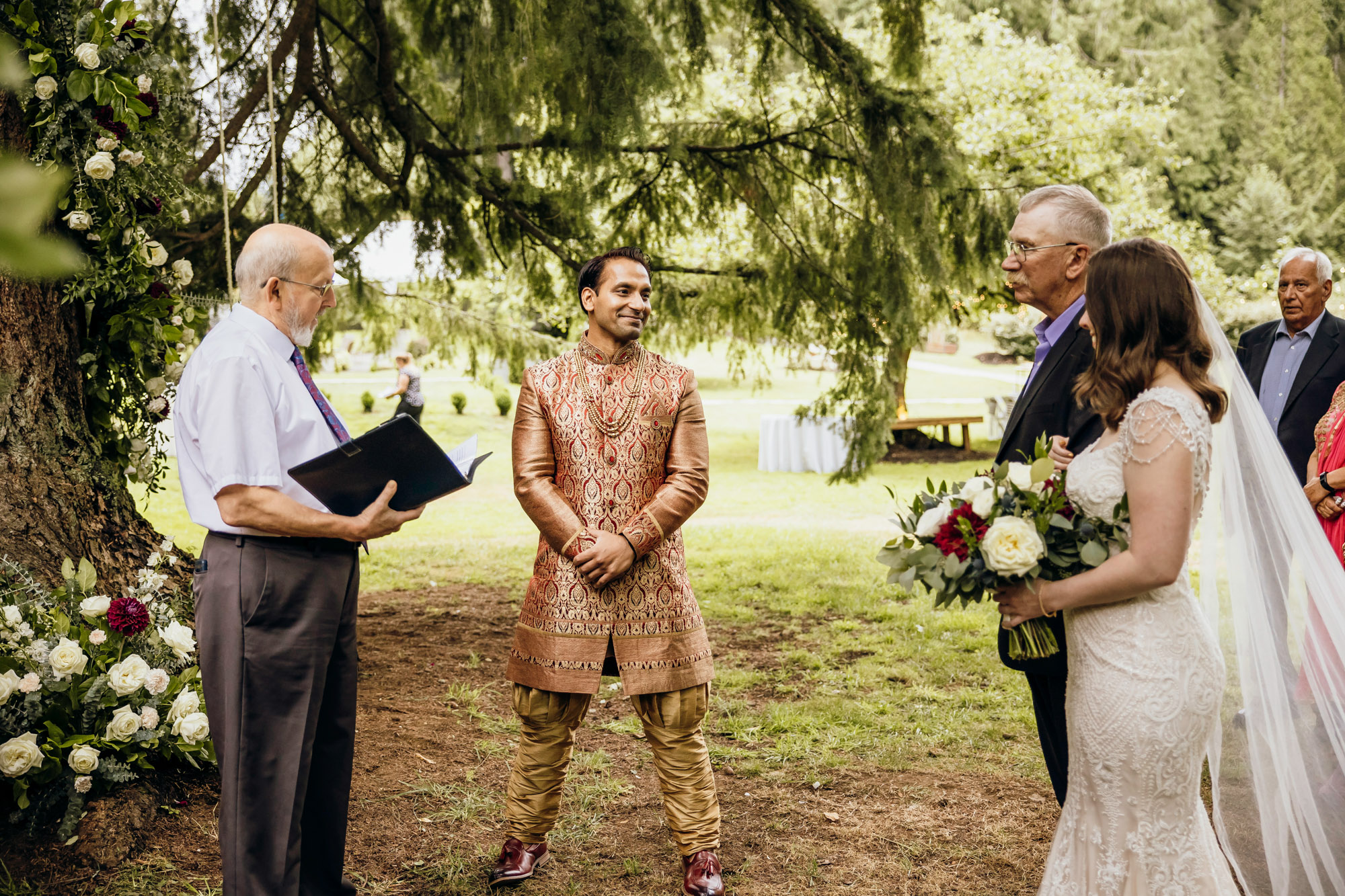 Evergreen Meadows Snoqualmie WA wedding by Snoqualmie wedding photographer James Thomas Long Photography