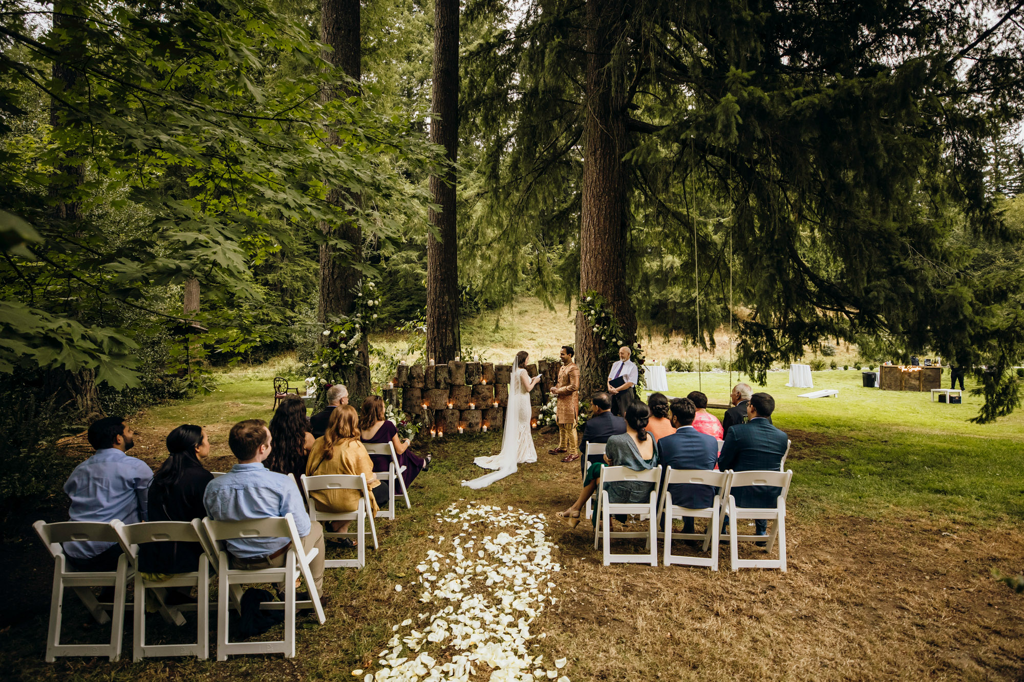 Evergreen Meadows Snoqualmie WA wedding by Snoqualmie wedding photographer James Thomas Long Photography