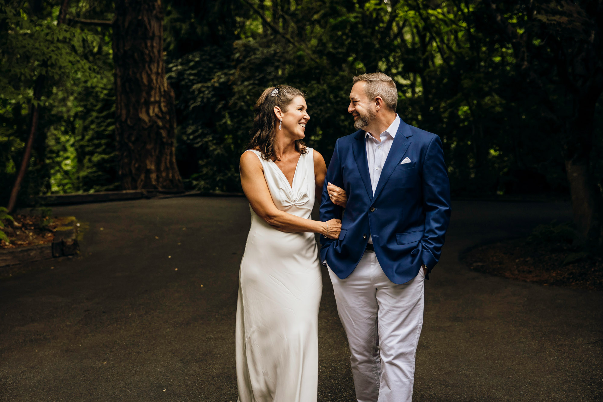 JM Cellars Woodinville wedding by Snoqualmie wedding photographer James Thomas Long Photography