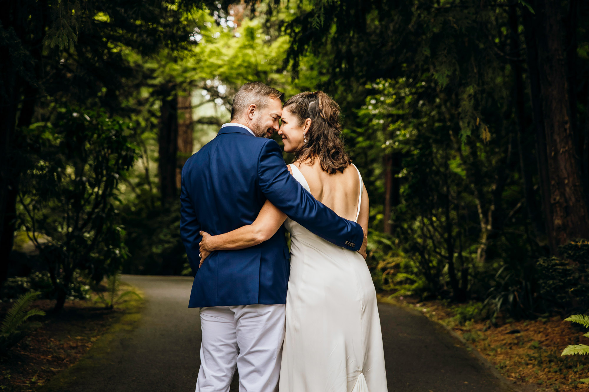 JM Cellars Woodinville wedding by Snoqualmie wedding photographer James Thomas Long Photography