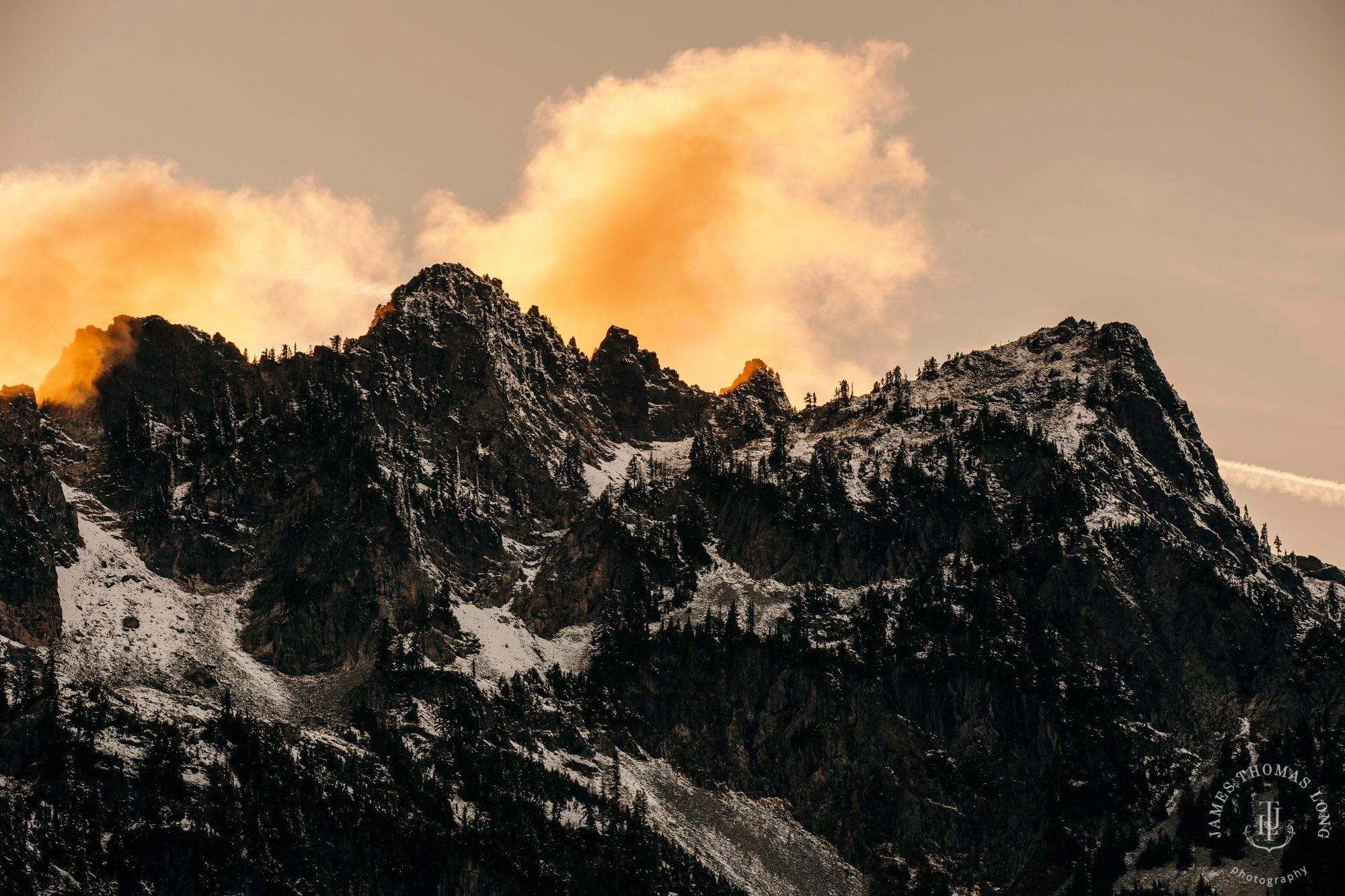 Cascade mountain adventure engagement session by Snoqualmie wedding photographer James Thomas Long Photography