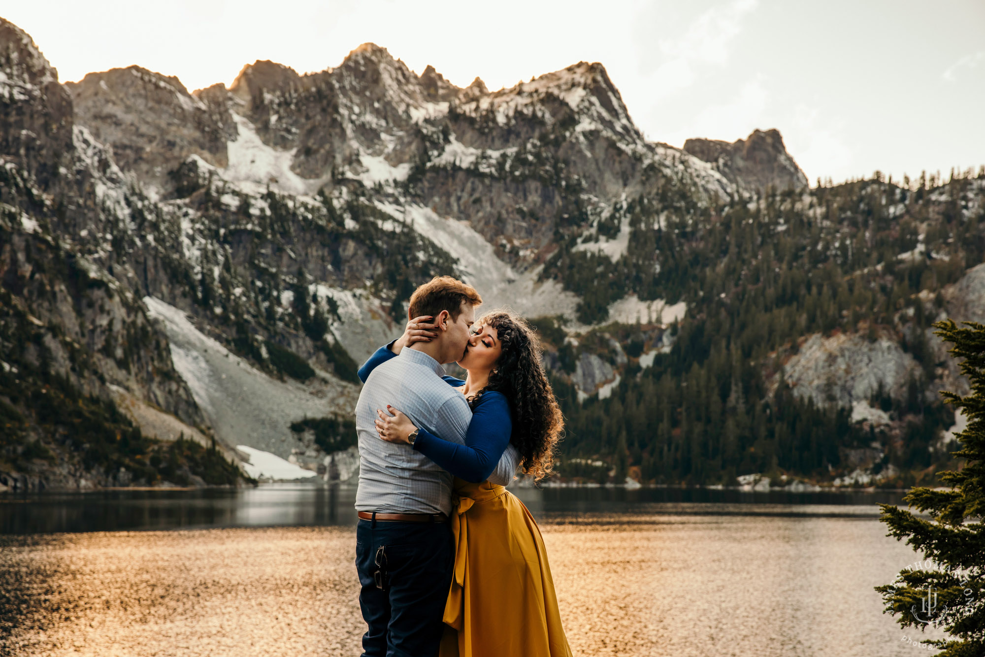 Cascade mountain adventure engagement session by Snoqualmie wedding photographer James Thomas Long Photography