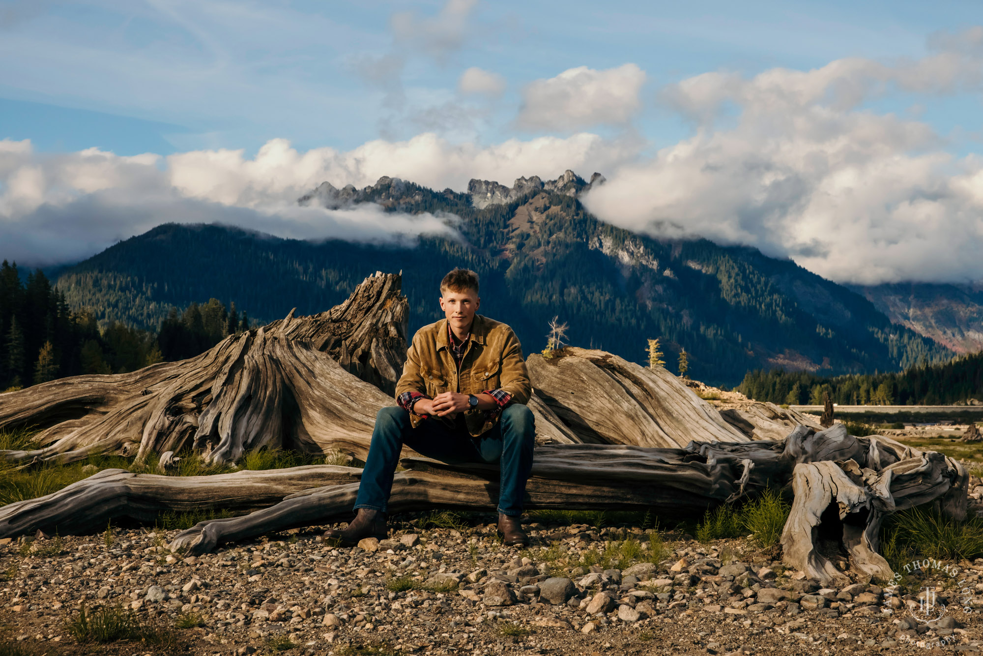 Mount Si Senior Portrait Photographer James Thomas Long Photography