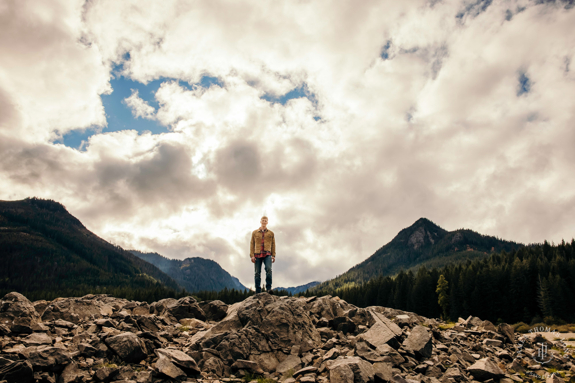 Mount Si Senior Portrait Photographer James Thomas Long Photography