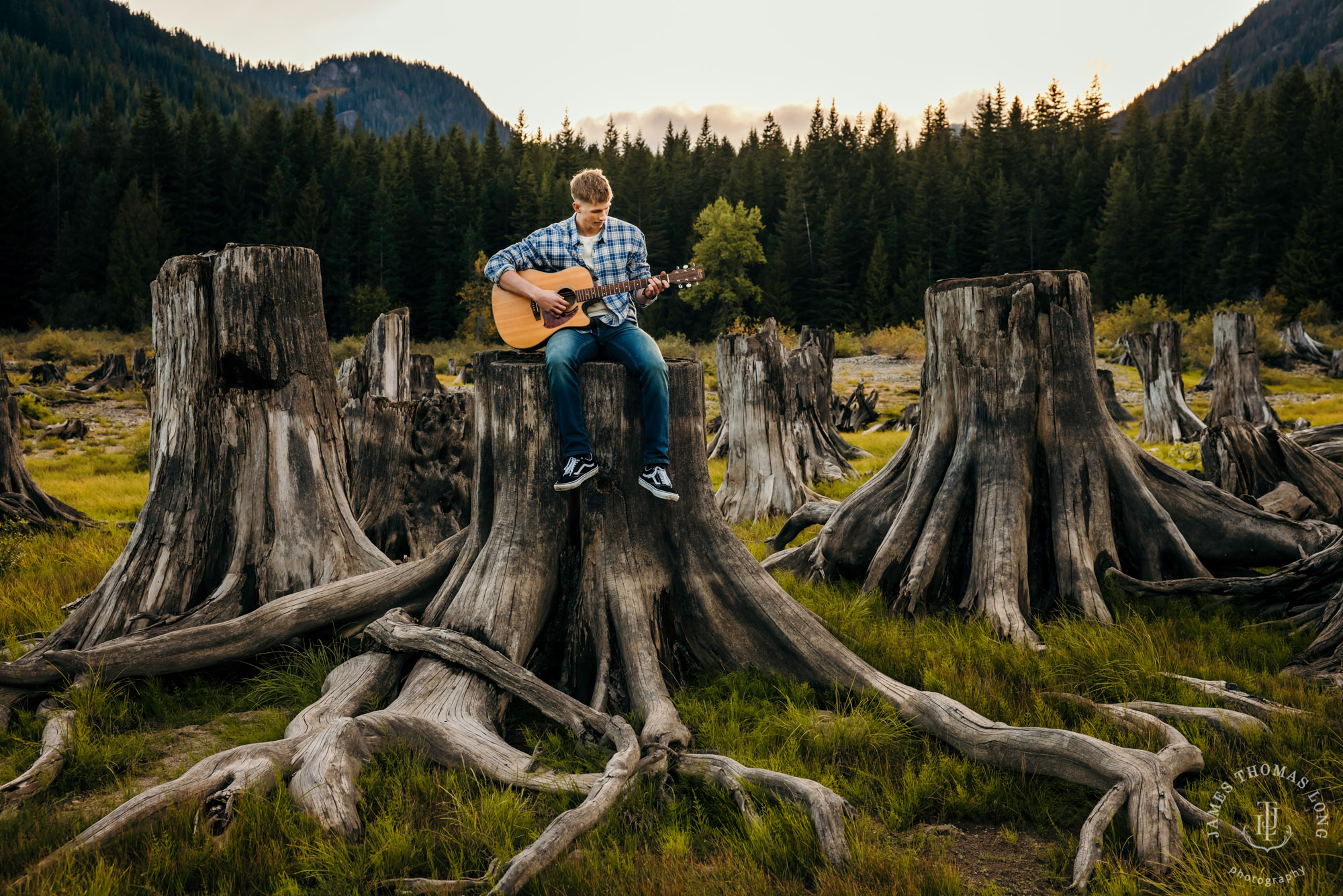 Mount Si Senior Portrait Photographer James Thomas Long Photography