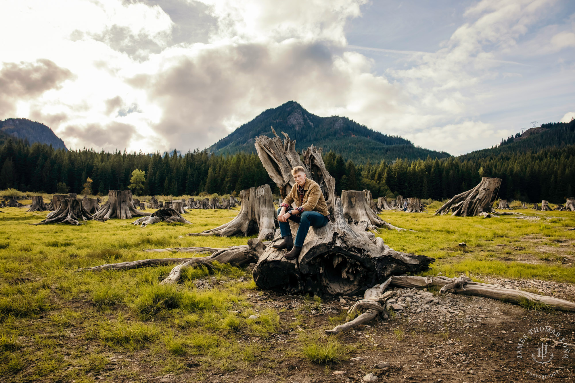 Mount Si Senior Portrait Photographer James Thomas Long Photography